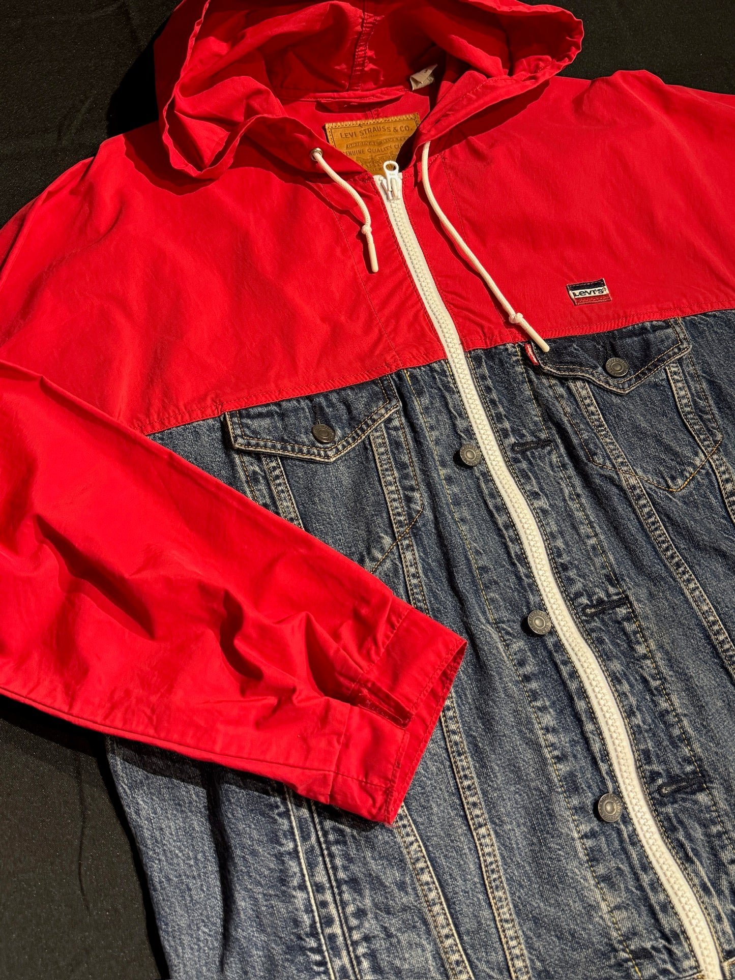 LEVI'S HYBRID DENIM & WINDBREAKER TRUCKER JACKET SZ: L