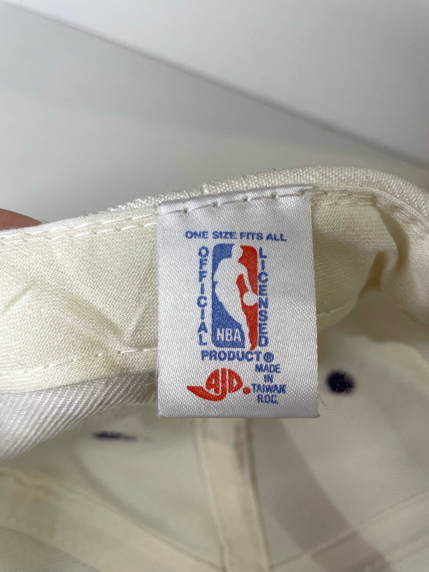 "DS" VINTAGE 90s LOS ANGELES LAKERS AJD SNAPBACK CAP HAT