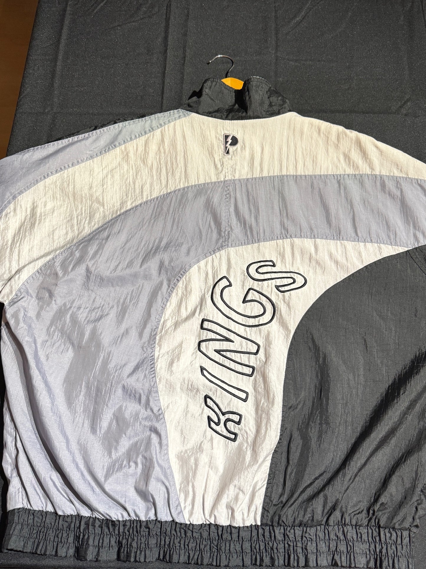 VINTAGE 90s PRO PLAYER LOS ANGELES KINGS NHL HOCKEY JACKET SZ: XL