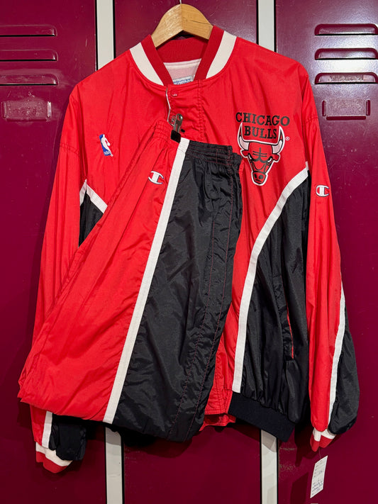 VINTAGE 90s CHAMPION CHICAGO BULLS COMPLETE WARM UP SHOOTING JACKET & PANTS  SZ: L