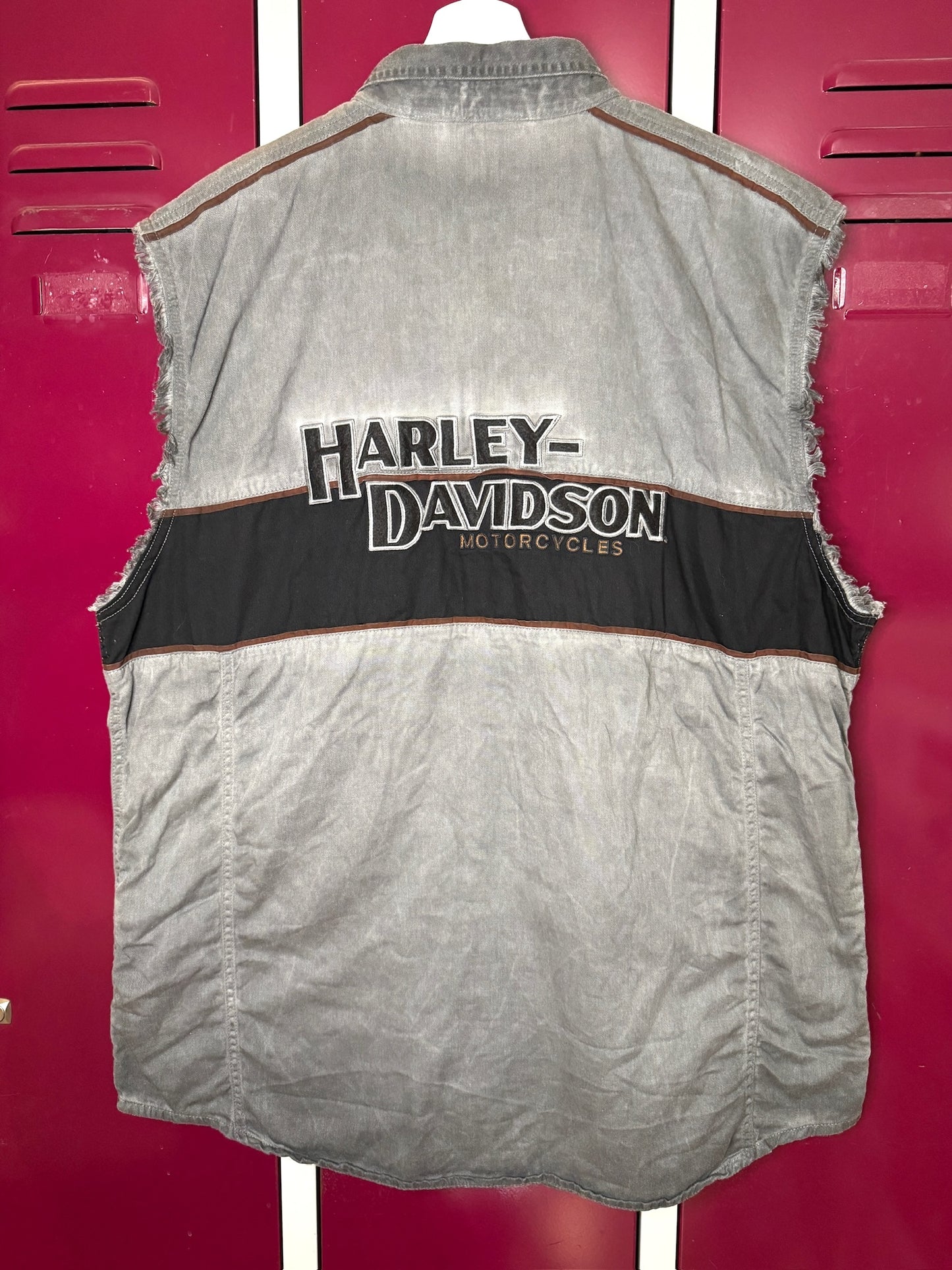 HARLEY DAVIDSON SLEEVELESS SHIRT SZ: XL