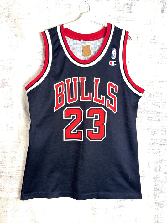 VINTAGE 90s CHAMPION CHICAGO BULLS "MICHAEL JORDAN" NBA JERSEY  SZ: M