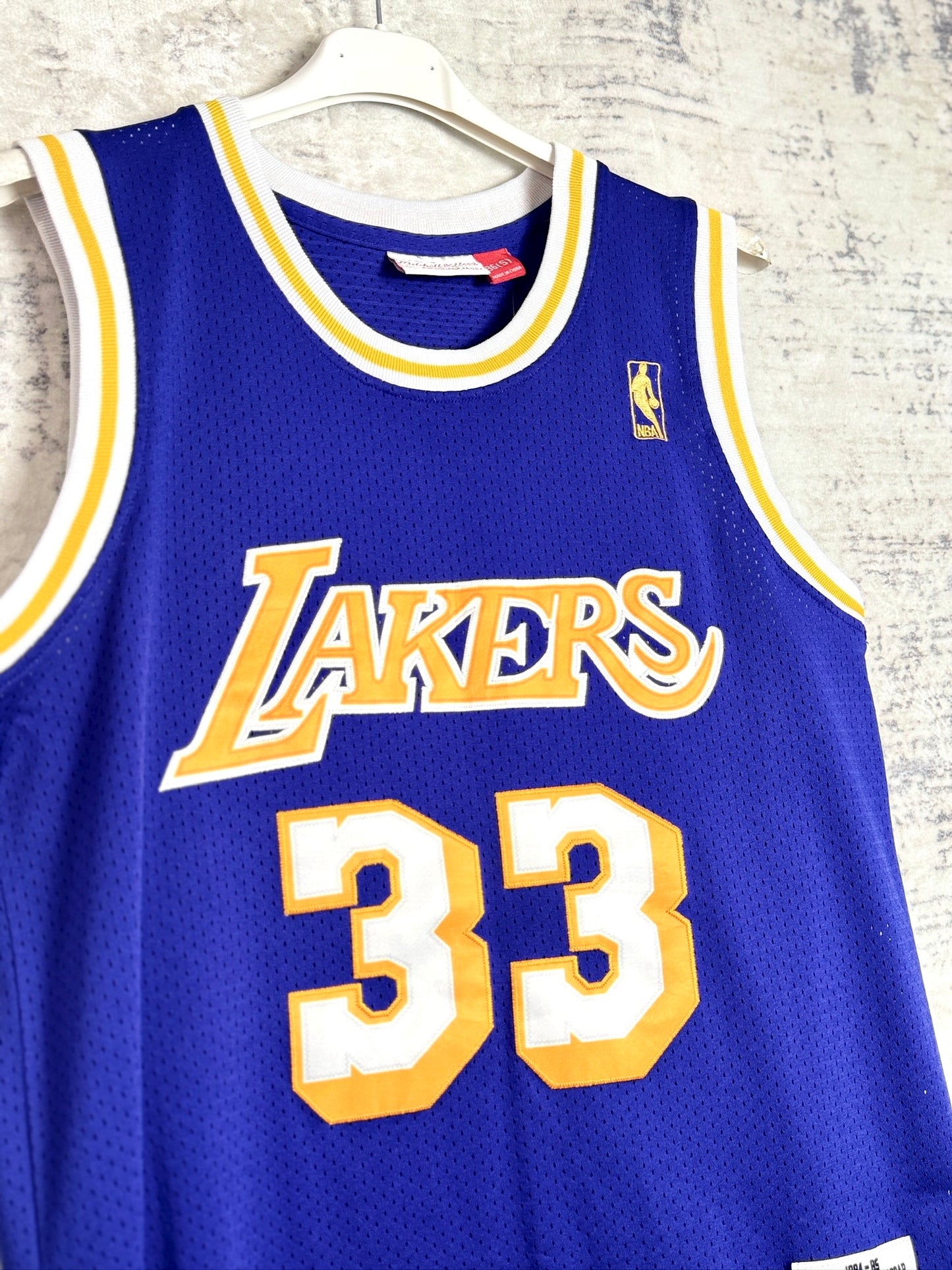 MITCHELL & NESS LOS ANGELES LAKERS "KAREEM ABDUL-JABBAR" NBA JERSEY SZ: 36 - S