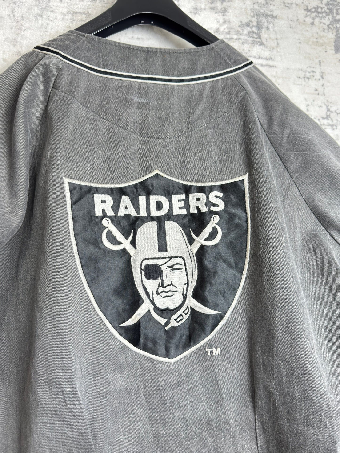 VINTAGE 90s STARTER LOS ANGELES RAIDERS "DENIM" MLB BASEBALL JERSEY SZ: L