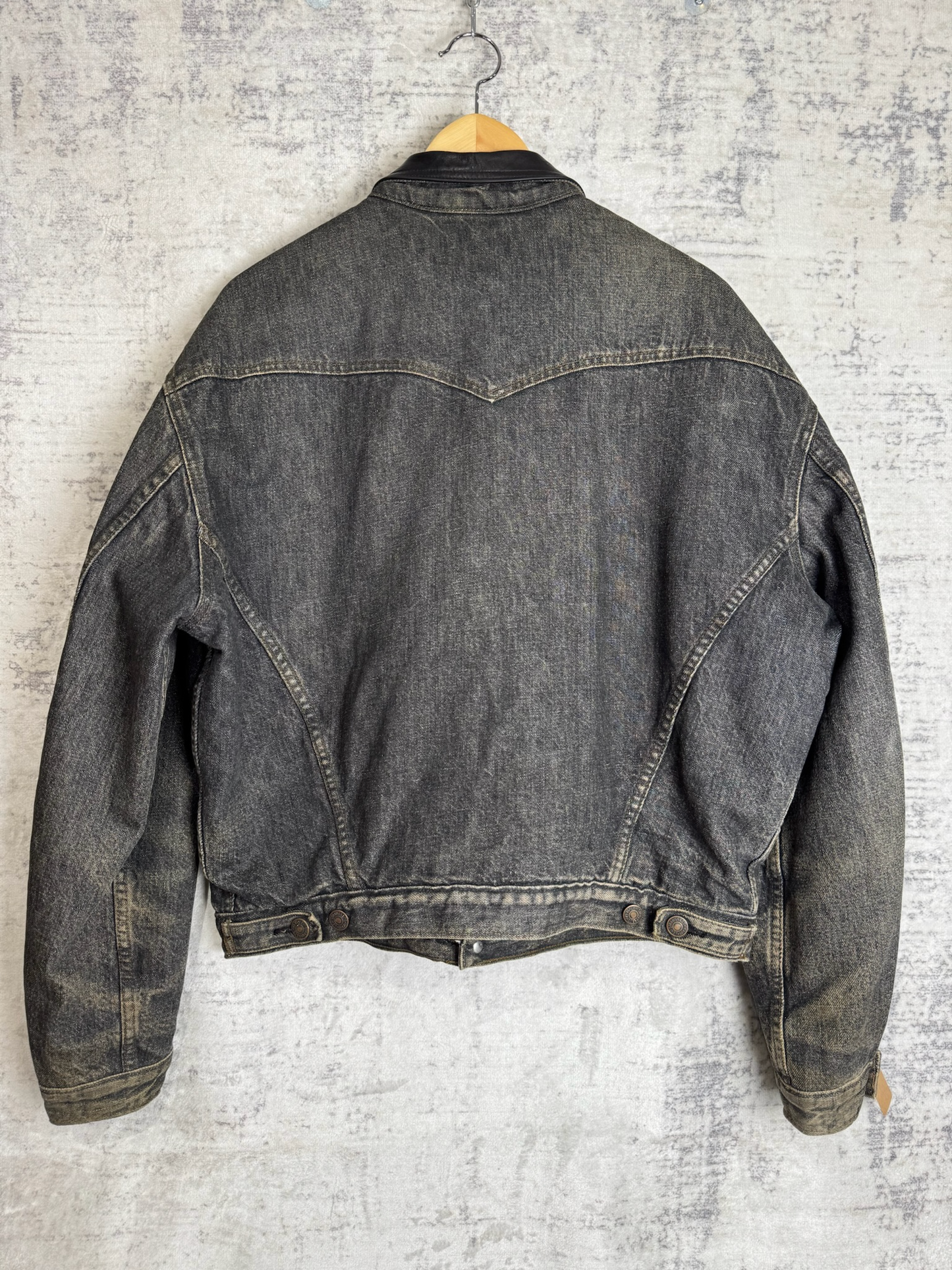 VINTAGE 1989 LEVI'S LEATHER COLLAR DENIM JACKET SZ: L