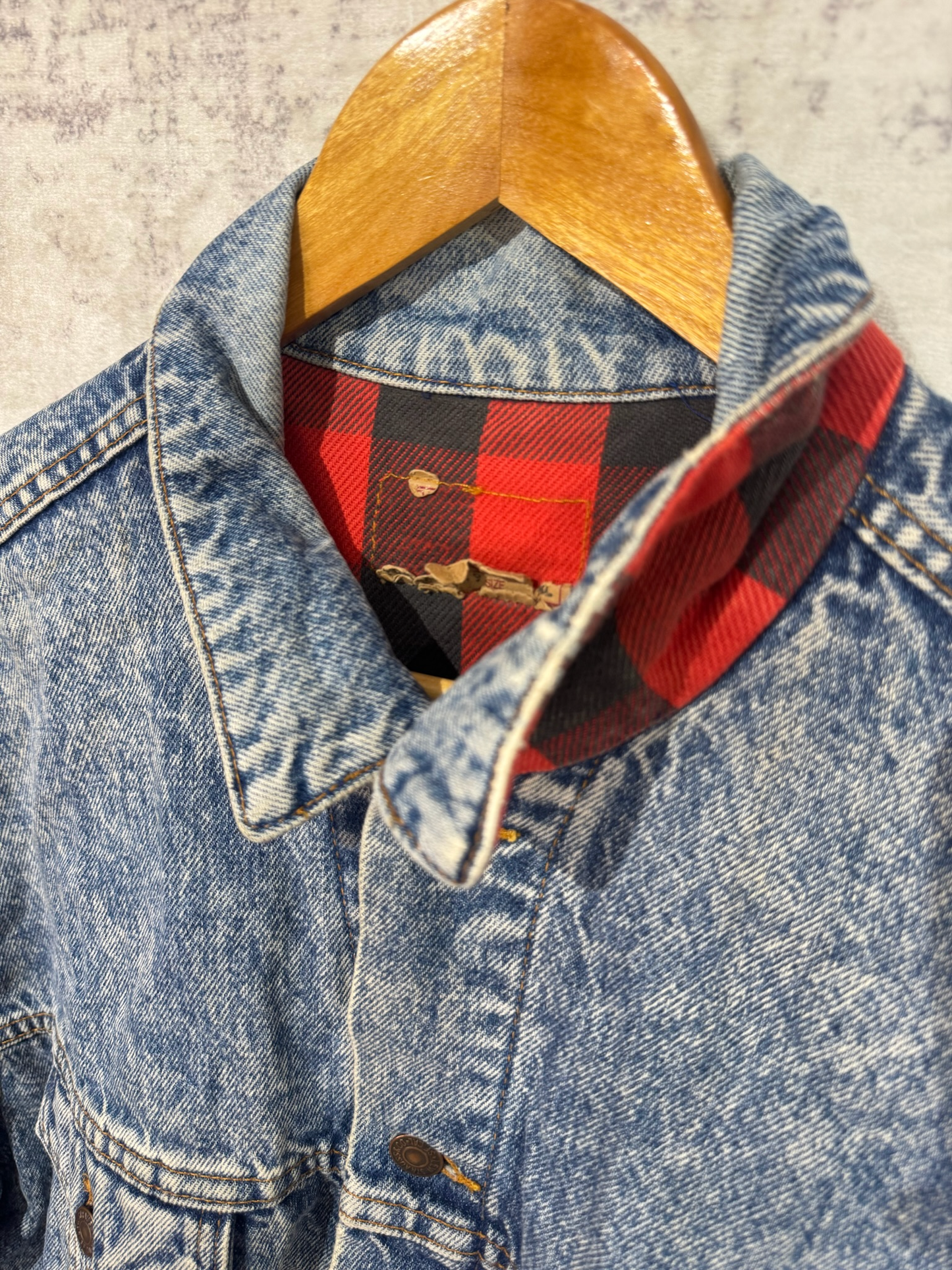 VINTAGE LEVI'S "ACID WASH" DENIM JACKET SZ: XL