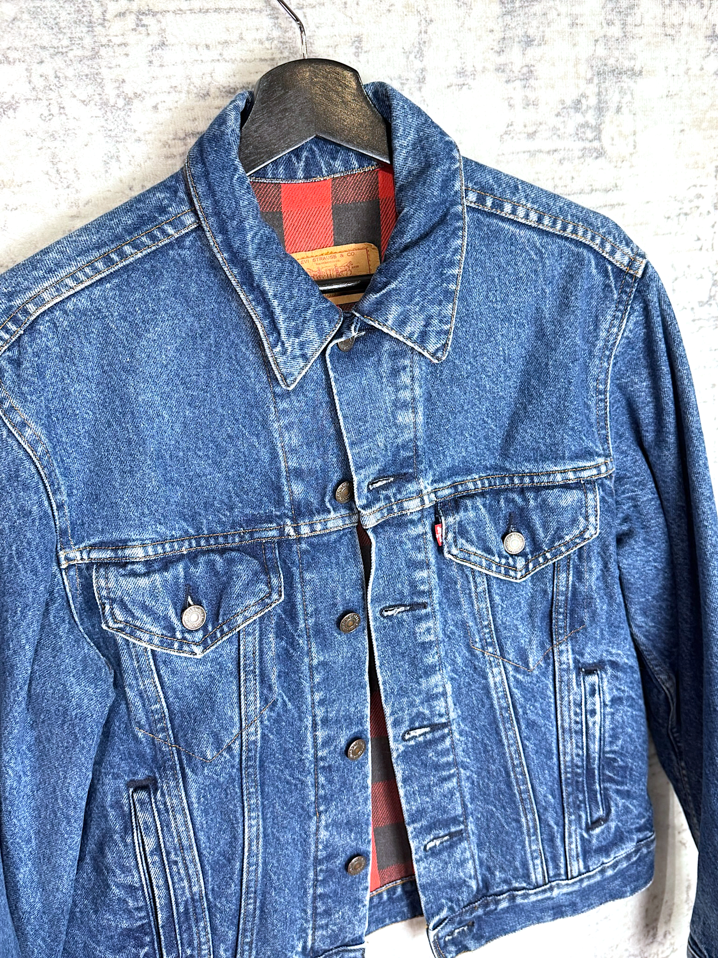 VINTAGE LEVI'S LINED PLAID "701111-813" DENIM JACKET SZ: 40R / M
