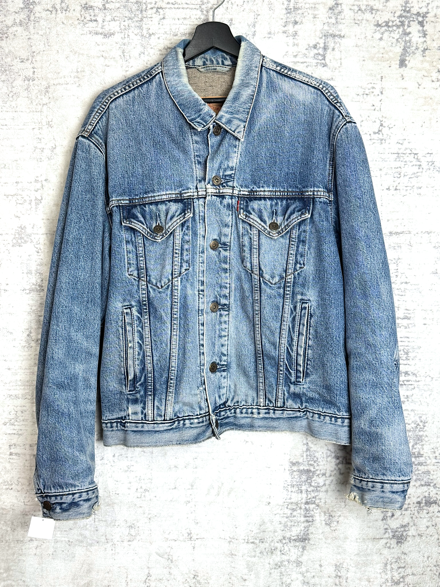 VINTAGE LEVI'S PLAID LINED "71550 04" DENIM JACKET SZ: XL