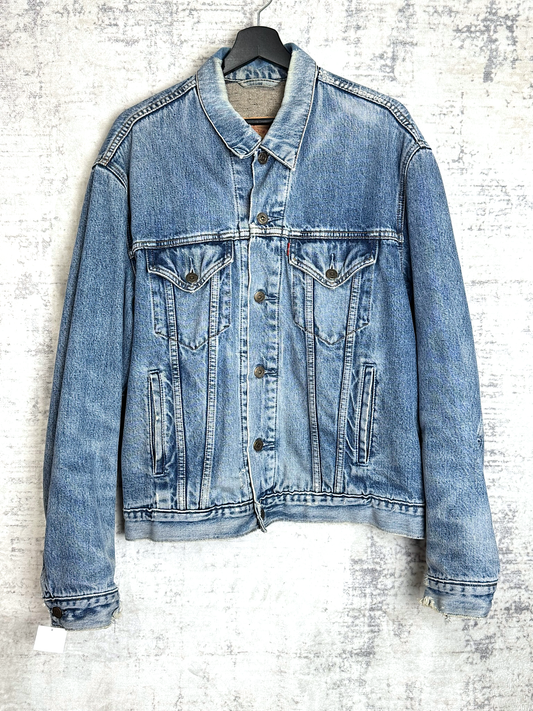 VINTAGE LEVI'S PLAID LINED "71550 04" DENIM JACKET SZ: XL