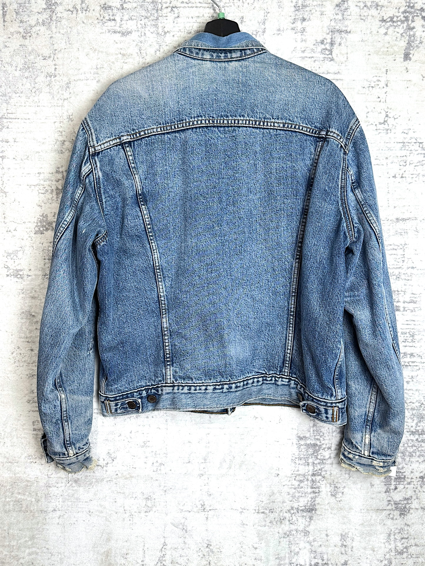 VINTAGE LEVI'S PLAID LINED "71550 04" DENIM JACKET SZ: XL