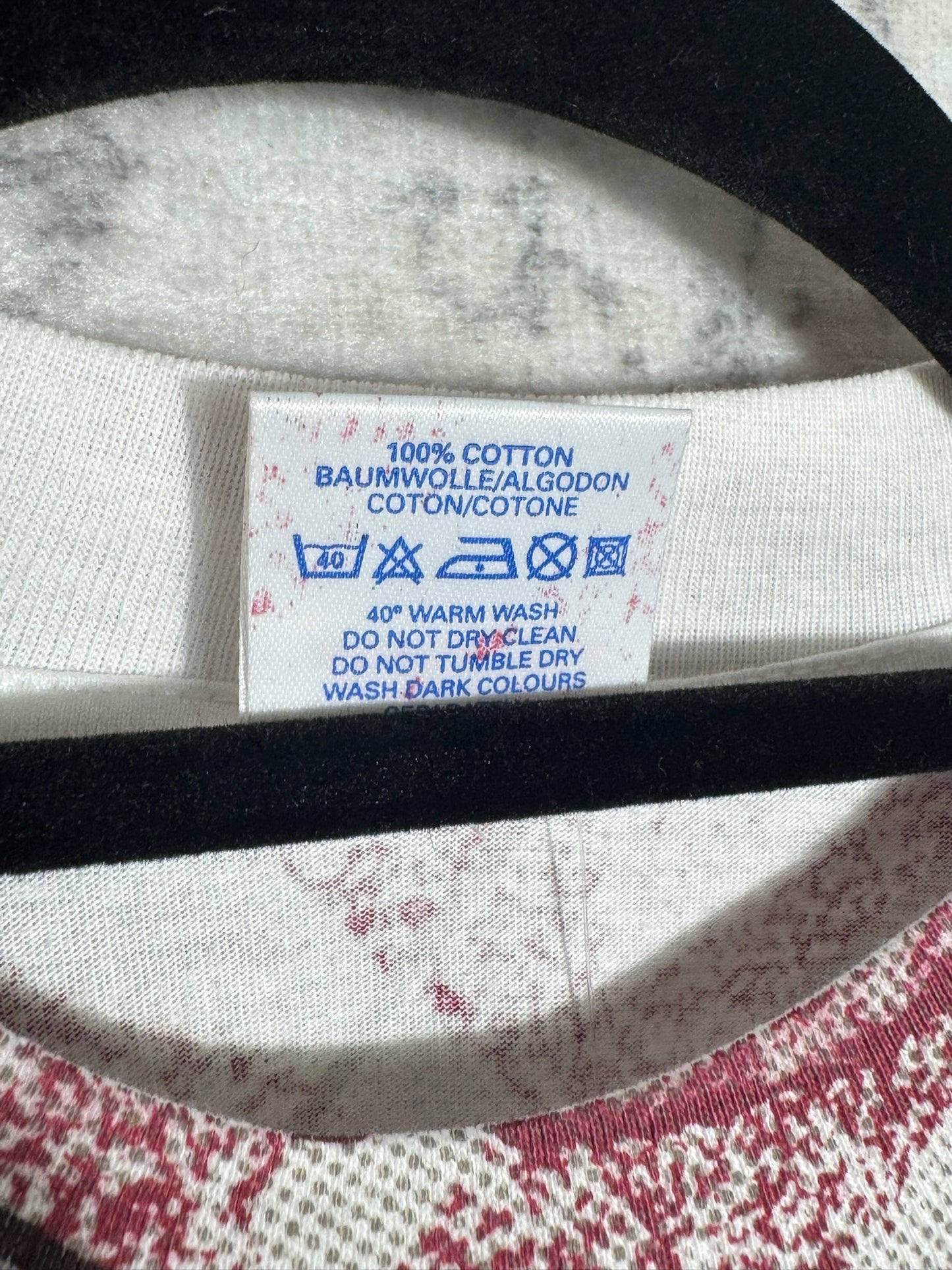 "DS" VINTAGE 1993 WASHINGTON REDSKINS "ALL OVER PRINT" T-SHIRT SZ: XL