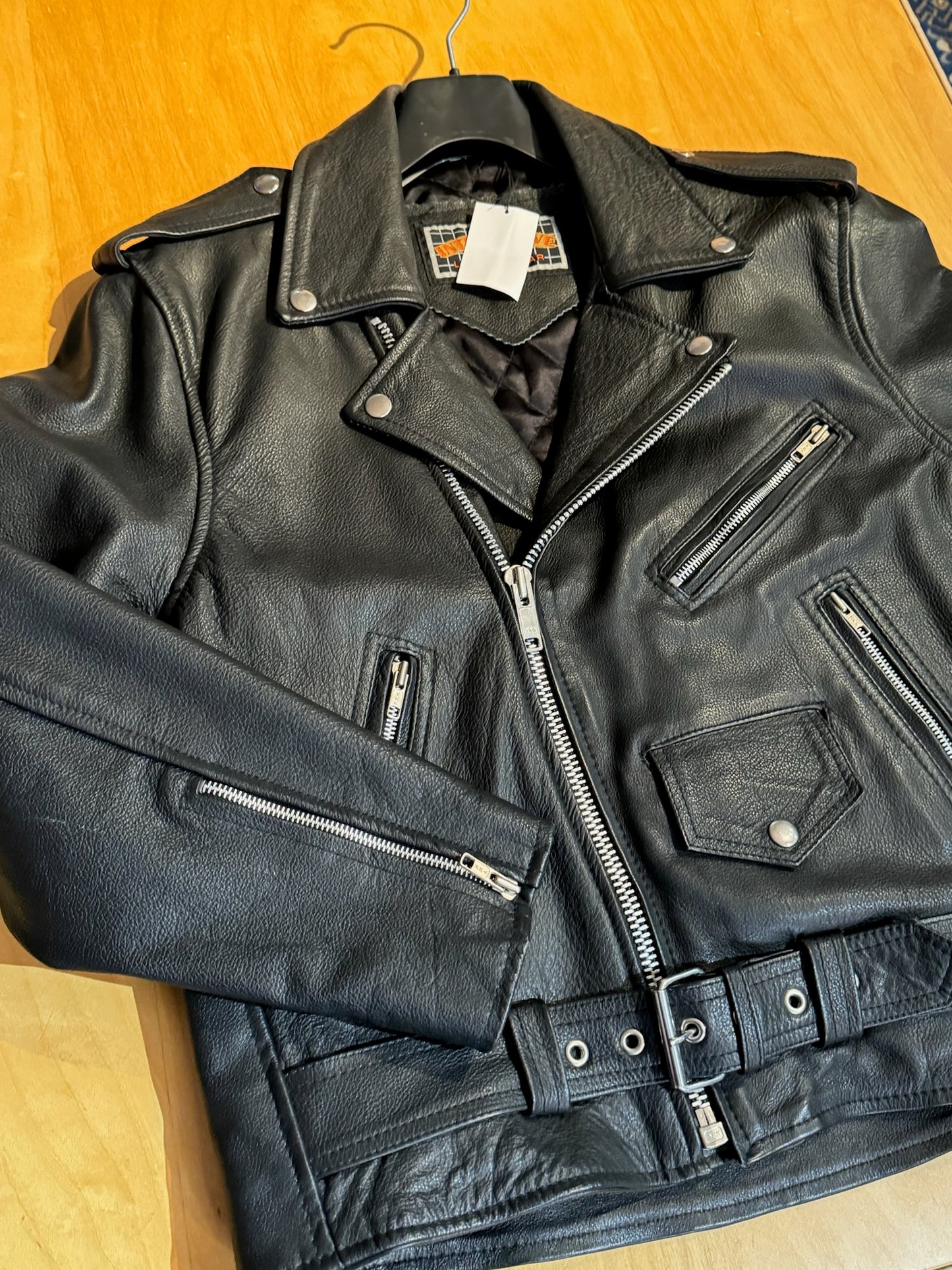 VINTAGE 90s INTERACTIVE LONDON MOTORCYCLE BIKER LEATHER JACKET SZ: 40