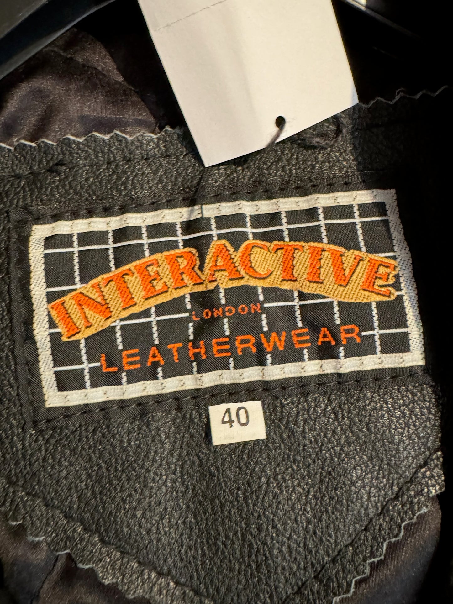 VINTAGE 90s INTERACTIVE LONDON MOTORCYCLE BIKER LEATHER JACKET SZ: 40