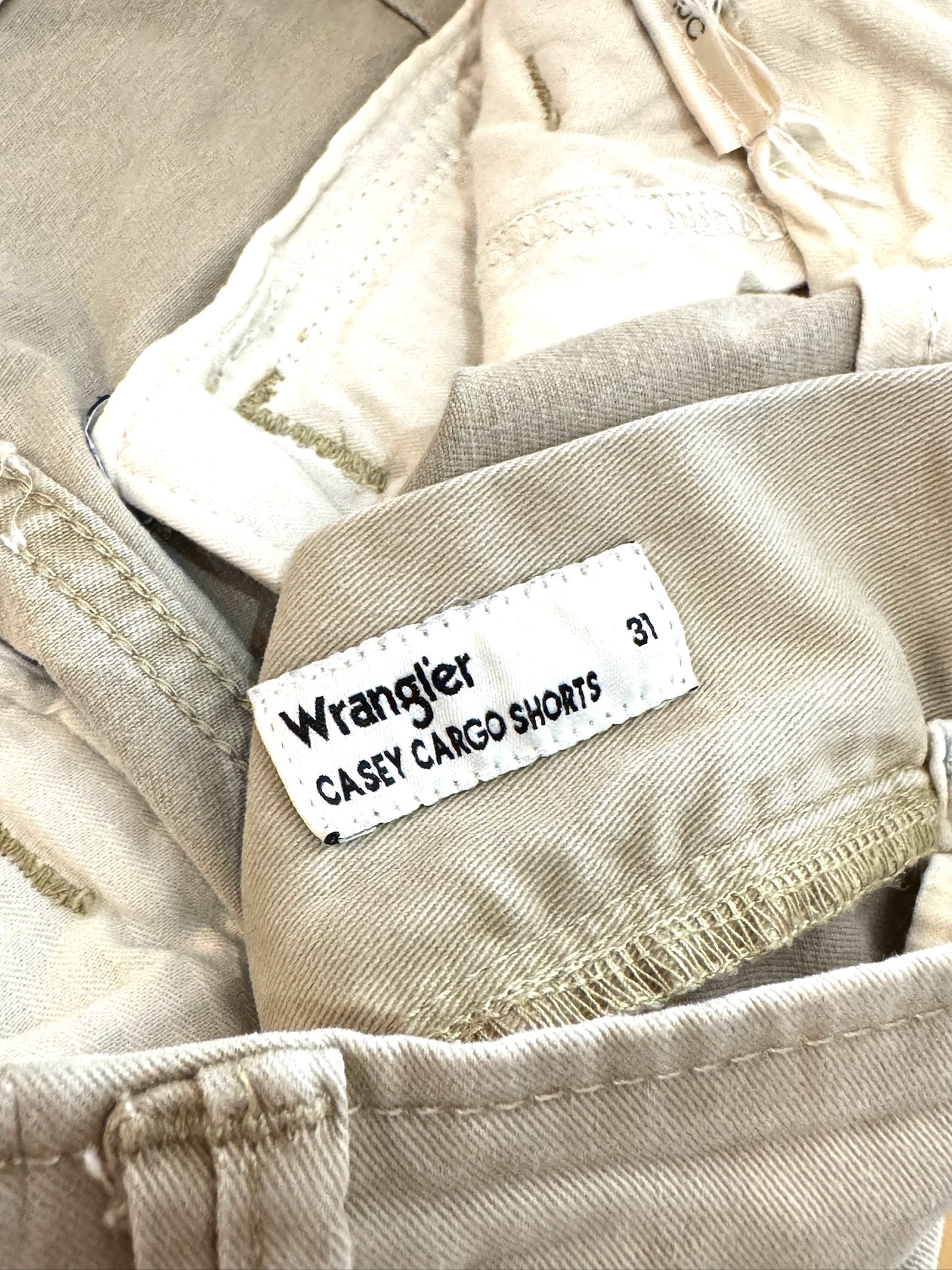 WRANGLER "CASEY JONES" CARGO BERMUDA SHORTS SZ: 31