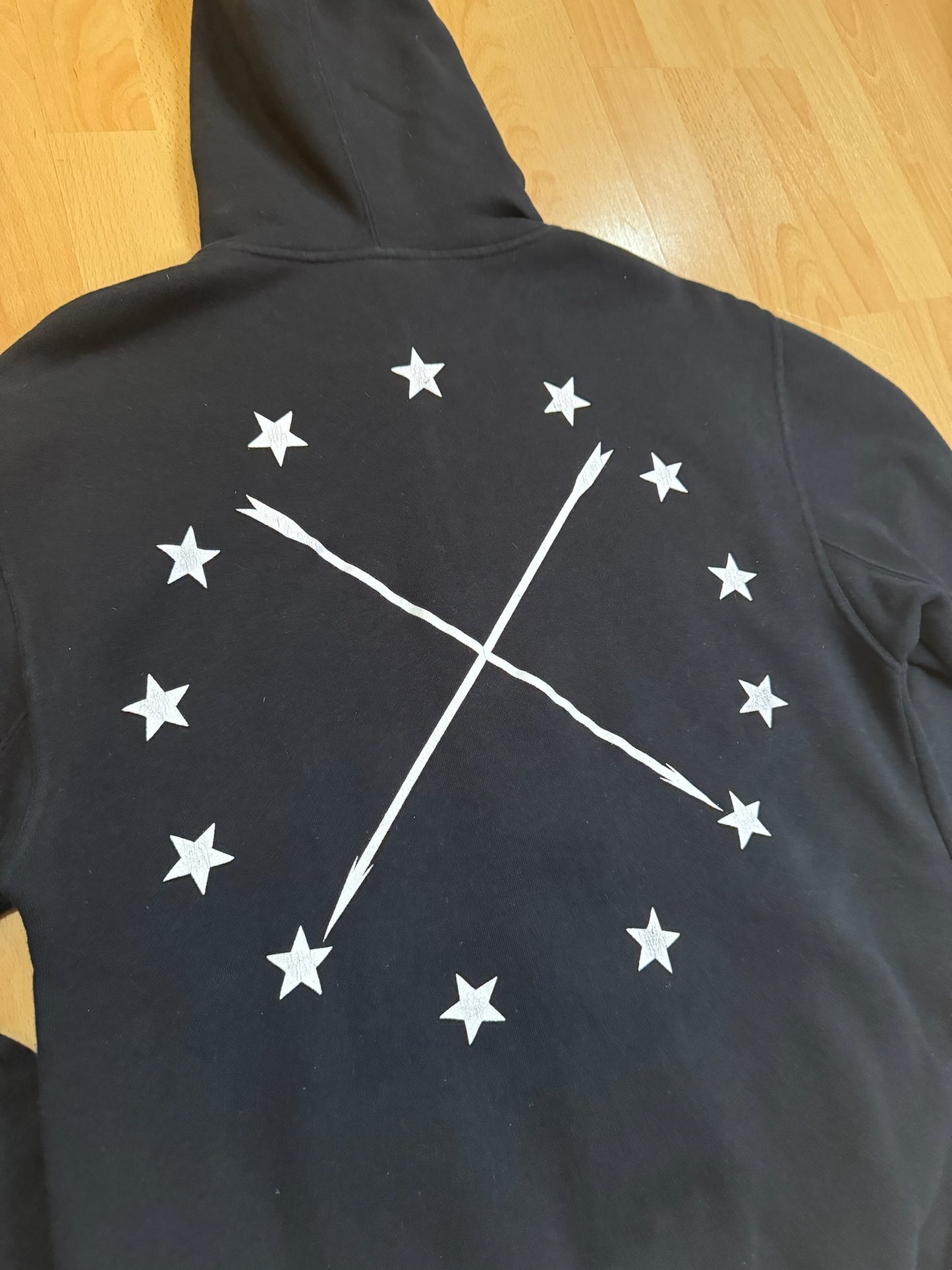 BLACK SCALE HOODIE ZIP UP SZ: M