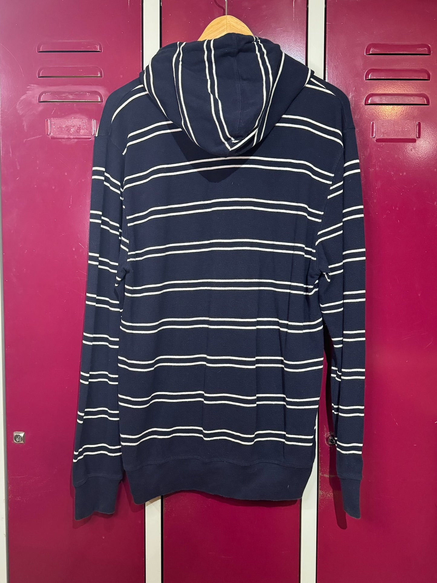 CROOKS & CASTLES BUTTON HOODIE SZ: M