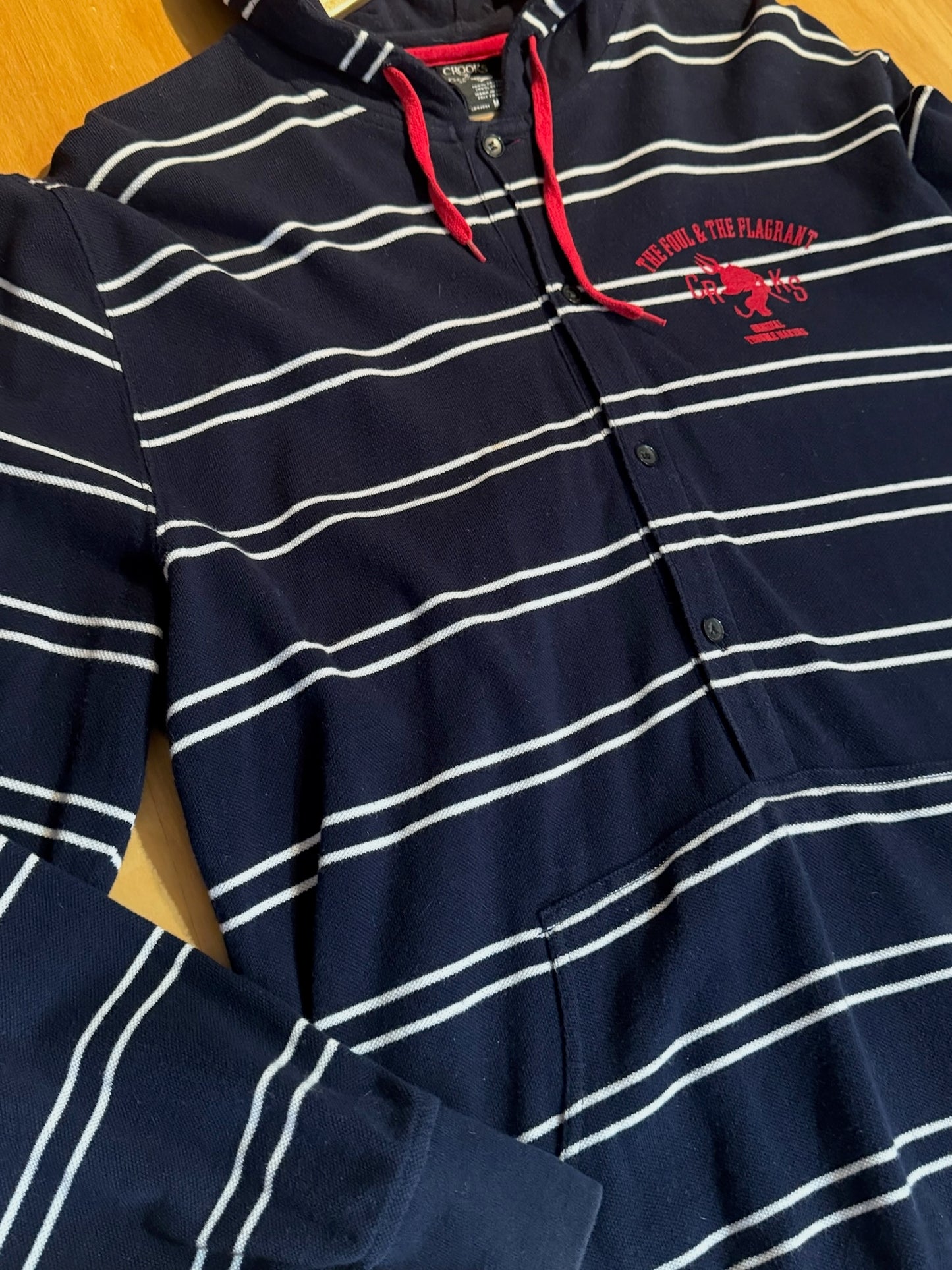 CROOKS & CASTLES BUTTON HOODIE SZ: M