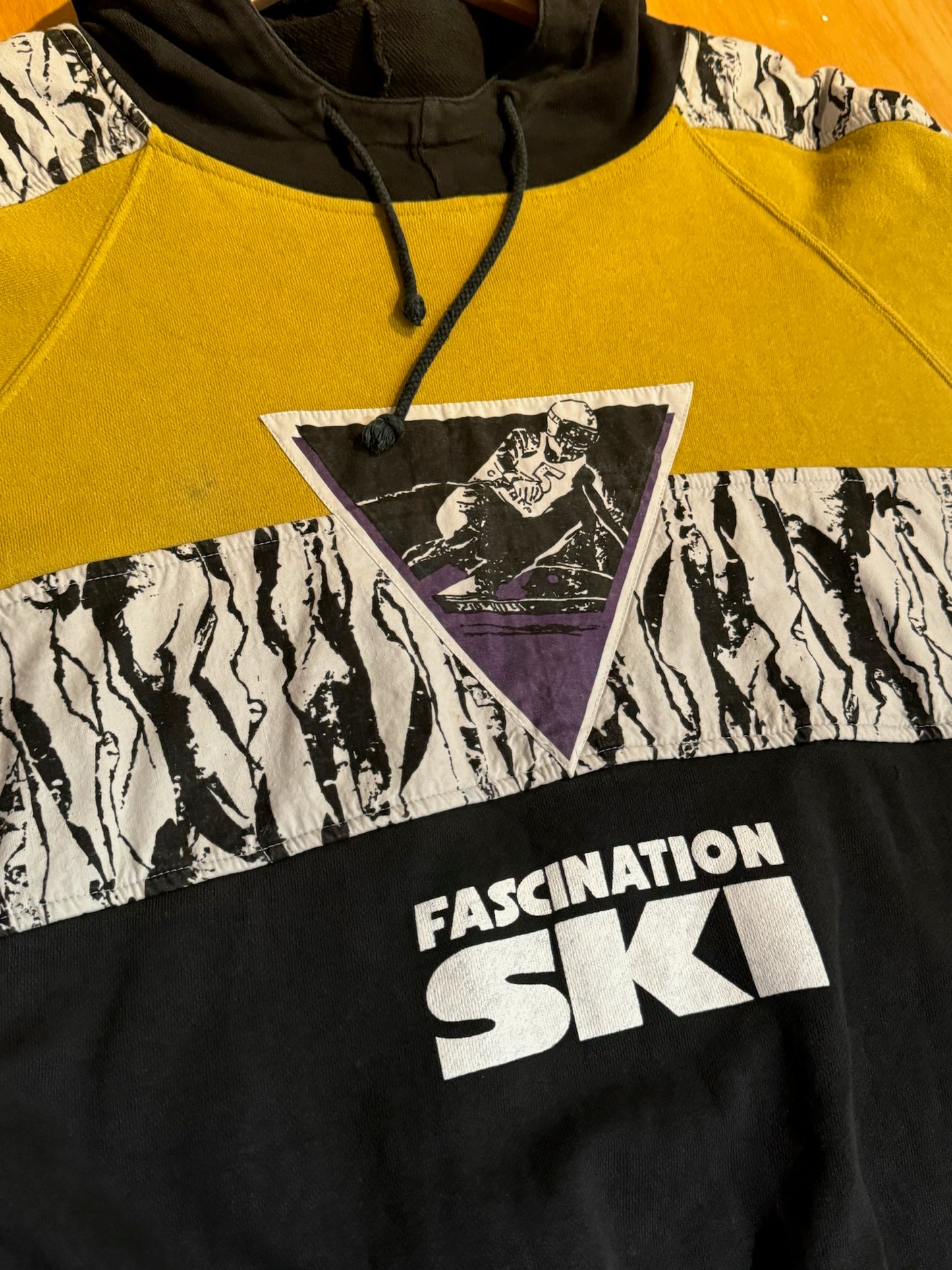 VINTAGE 80s FREE SPORT "FASCINATION SKI" HOODIE SZ: XL