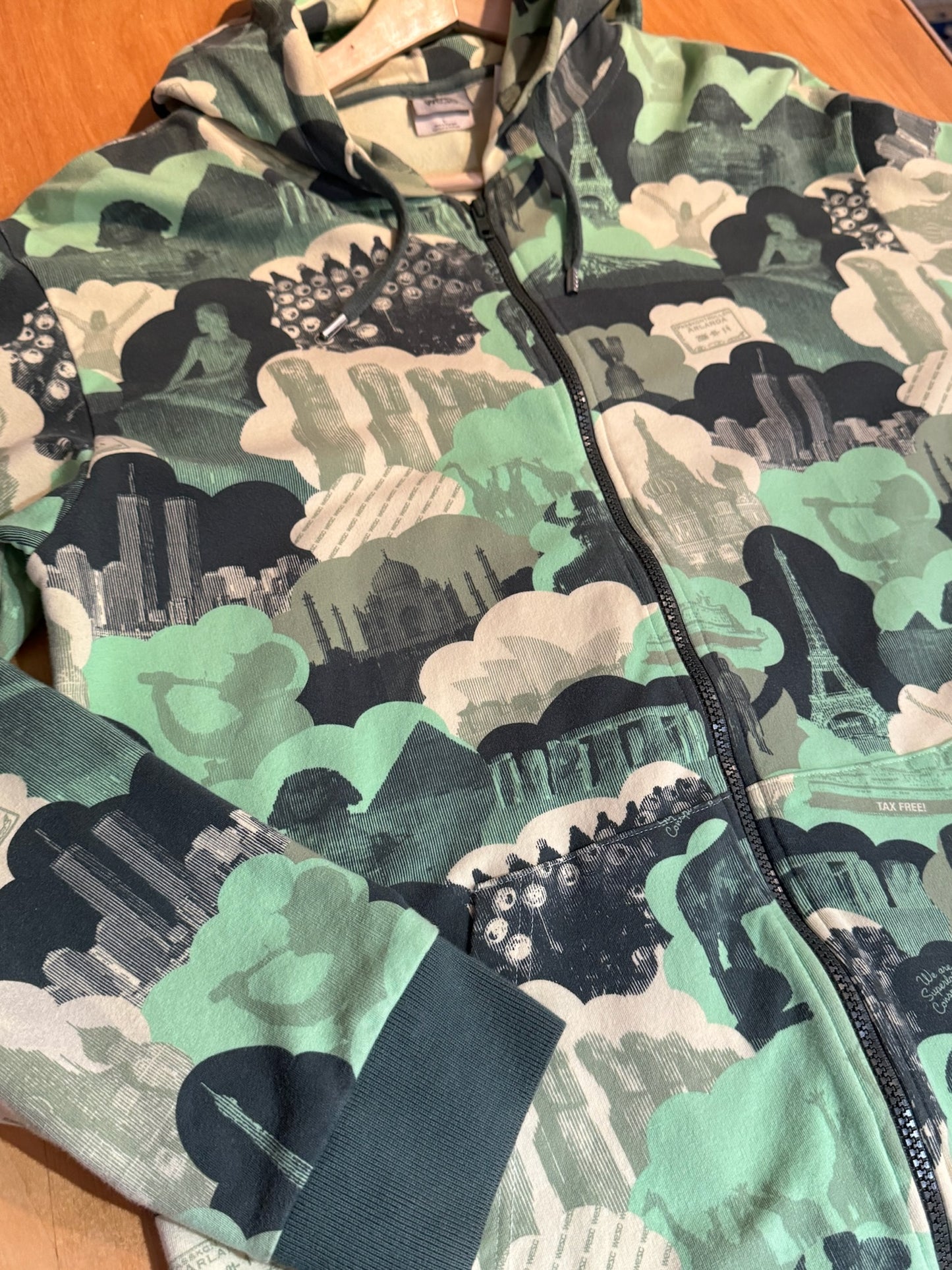 WESC 00s "MOMNUMENTS" AOP HOODIE ZIP UP SZ: L