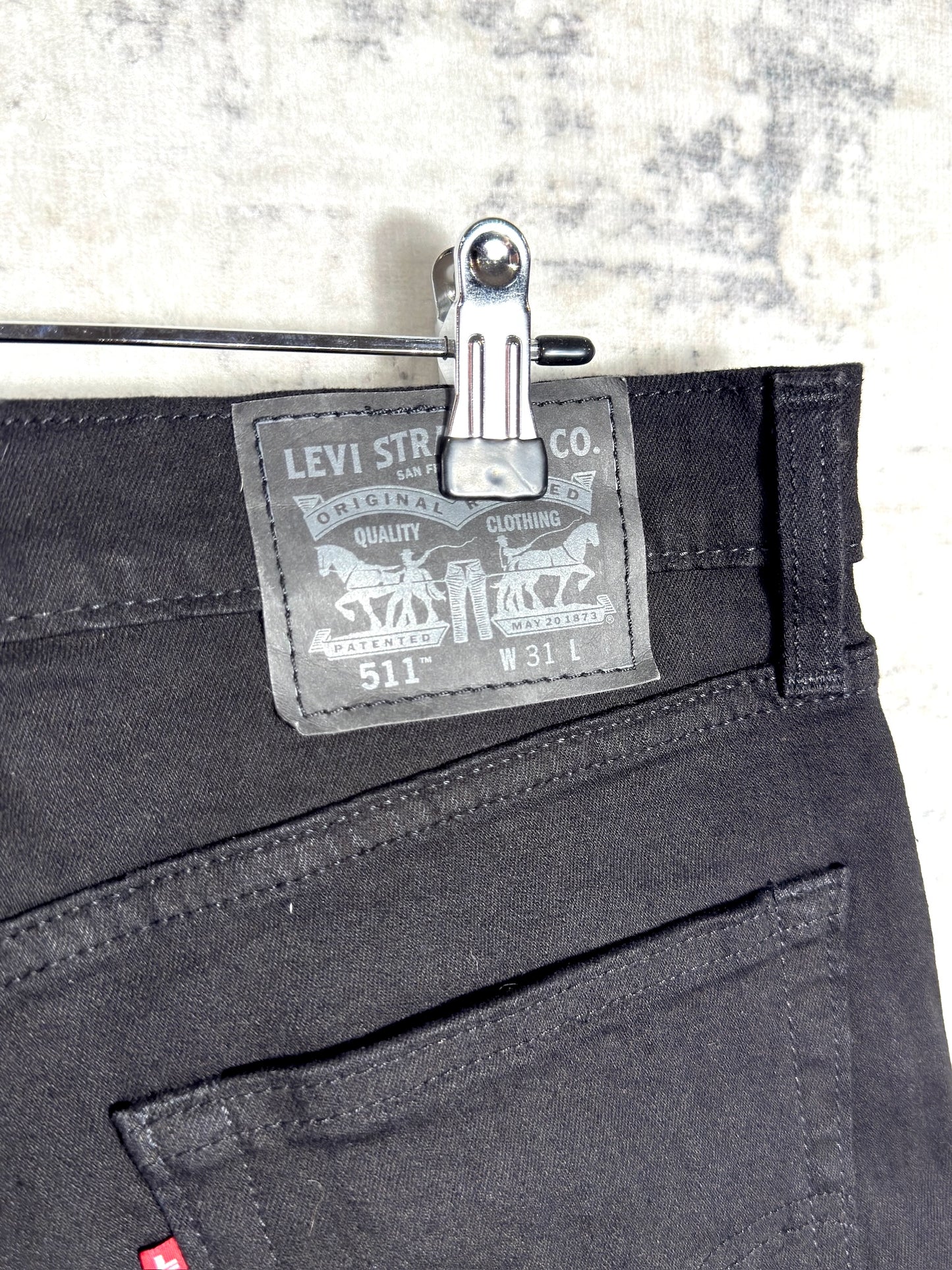 LEVI'S 511 "SLIM" BLACK DENIM SHORTS Sz: 31
