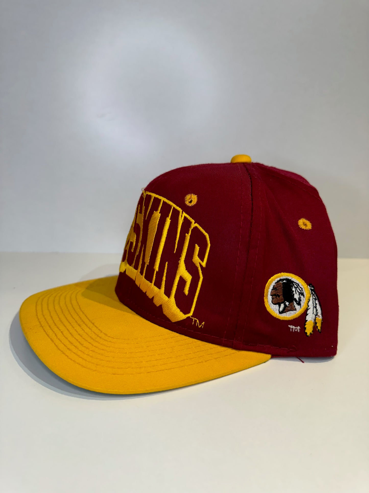 VINTAGE 90s WASHINGTON REDSKINS D.P.M SNAPBACK CAP HAT