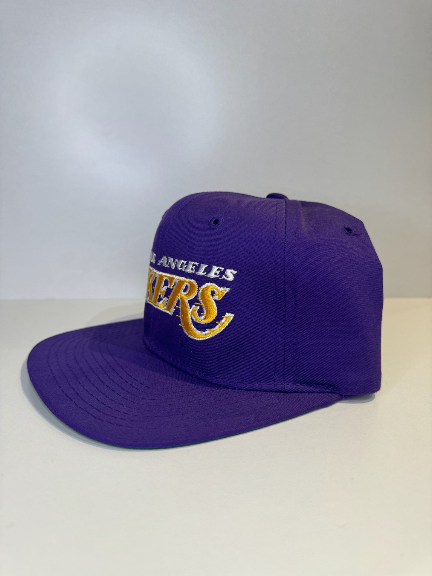 "DS" VINTAGE 90s LOS ANGELES LAKERS STARTER SNAPBACK CAP HAT