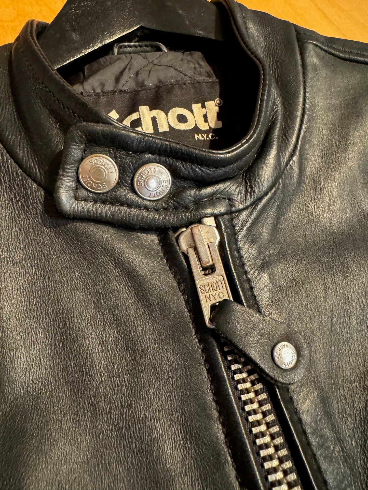 SCHOTT N.Y.C LEATHER BIKER VEST SZ: M