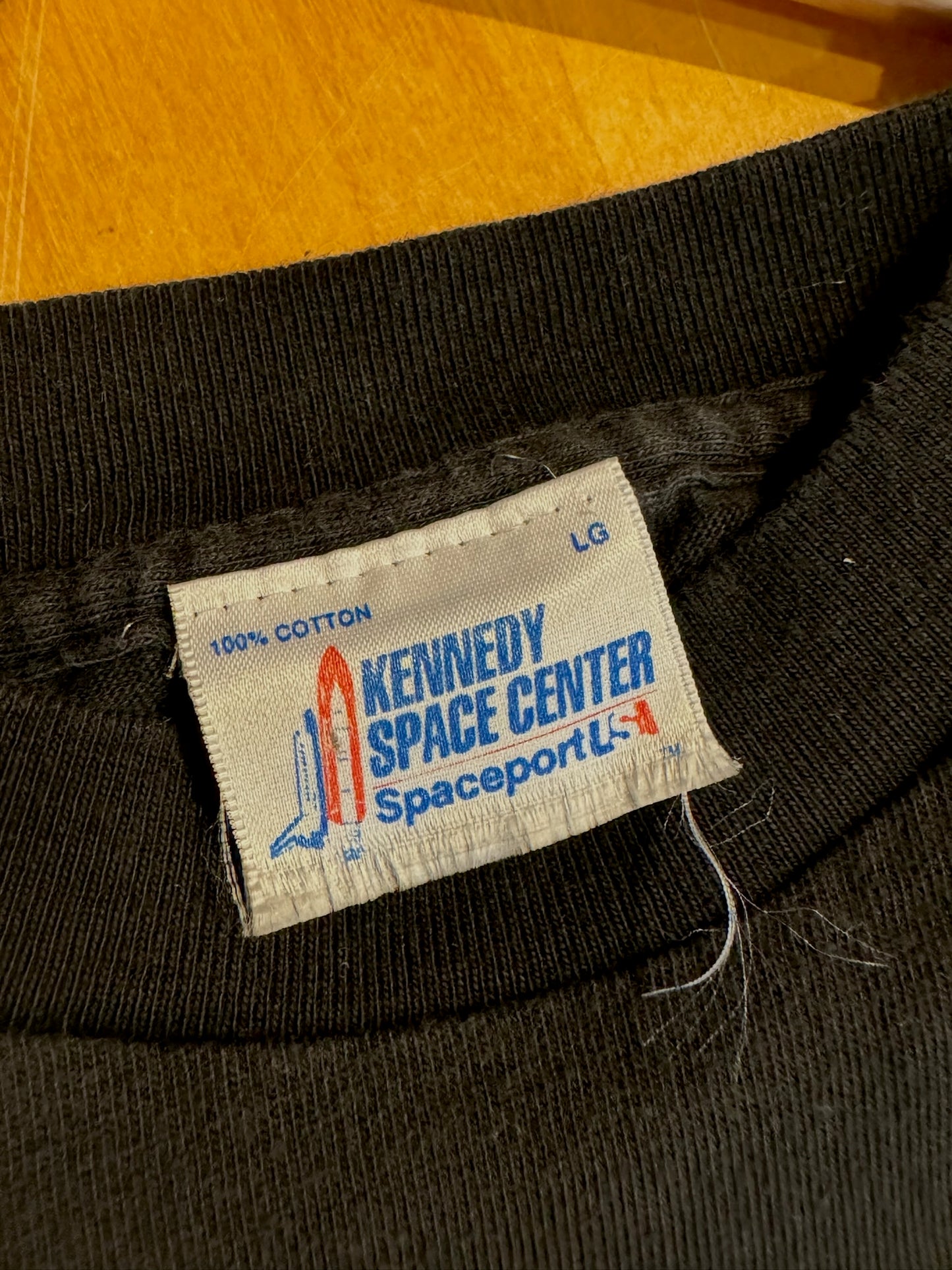 MARINE 90s NASA "KENNEDY SPACE CENTER" T-SHIRT SZ: L