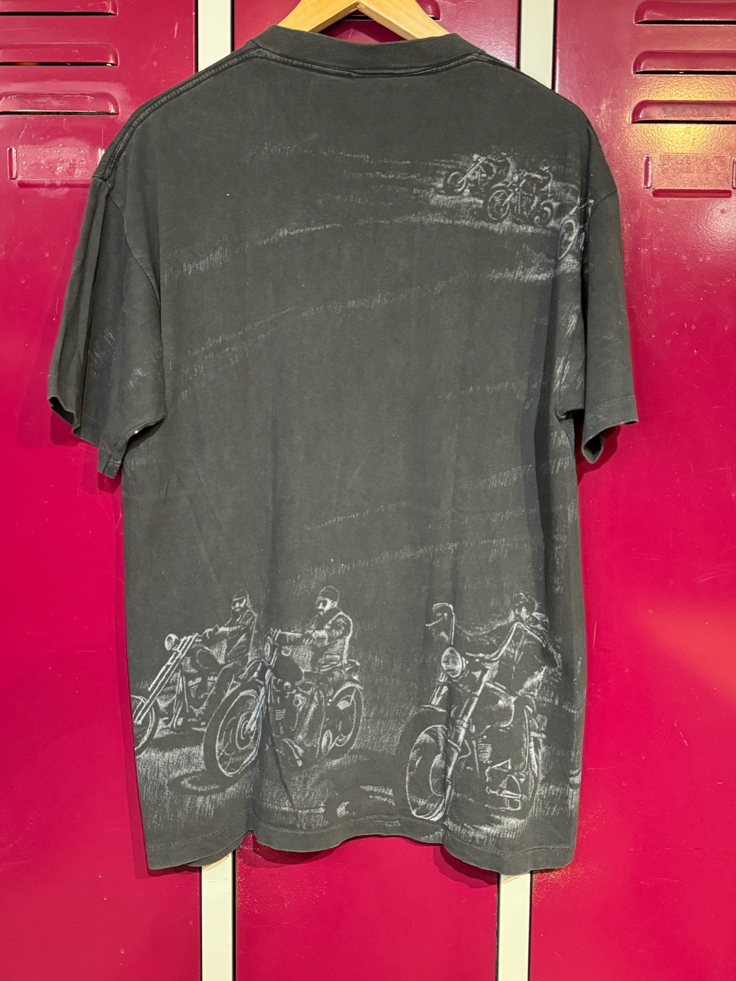 VINTAGE 90s LEADER OF THE PACK "WOLF & BIKERS" AOP T-SHIRT SZ: L