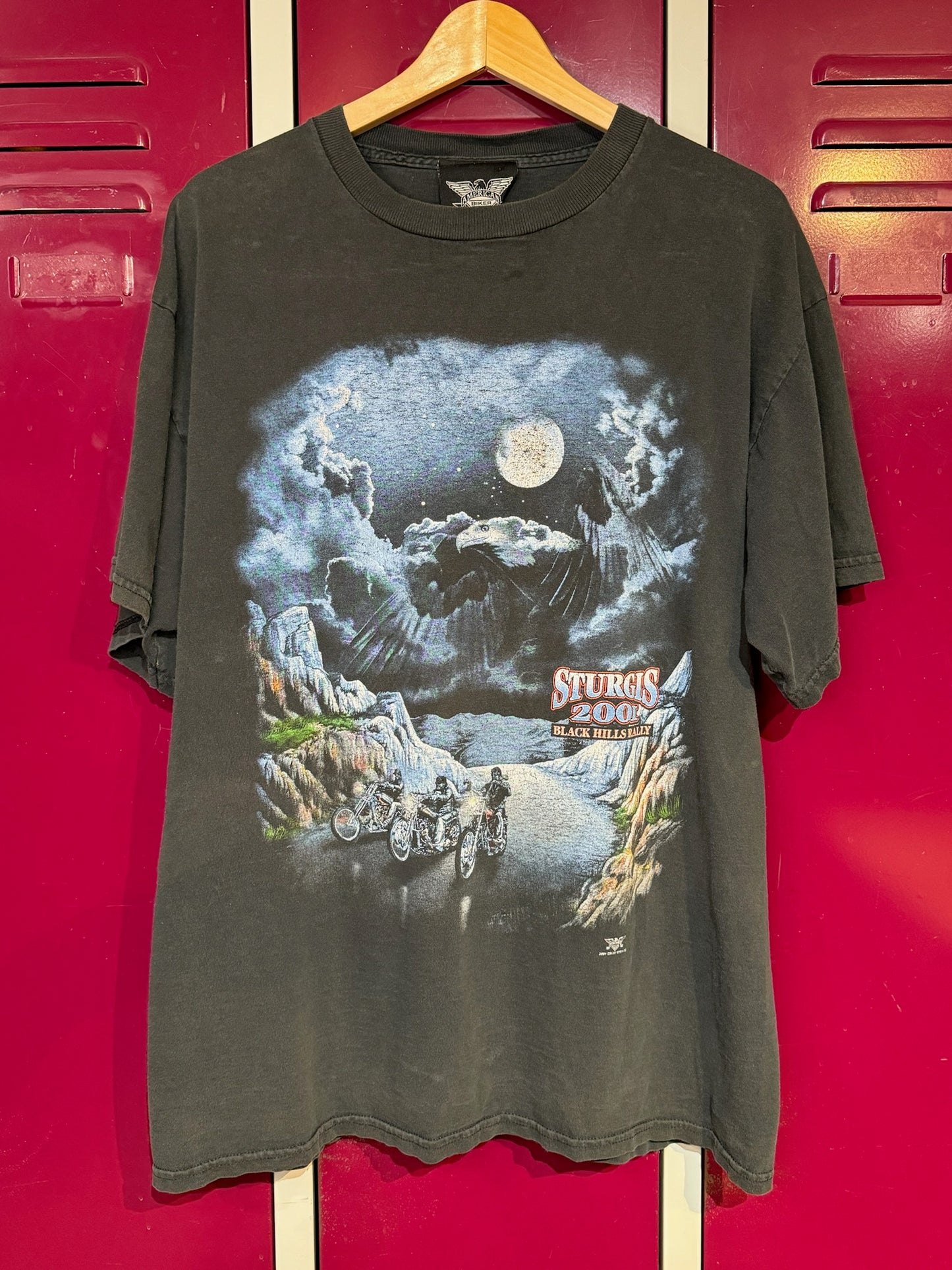 VINTAGE 2001 AMERICAN BIKER "STURGIS BLACK HILLS RALLY" MOTORCYCLES T-SHIRT SZ: XL