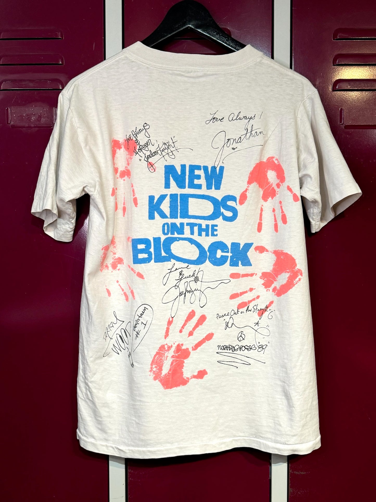 VINTAGE 1989 NEW KIDS ON THE BLOCK "HANGIN' TOUGH" MUSIC T-SHIRT SZ: M