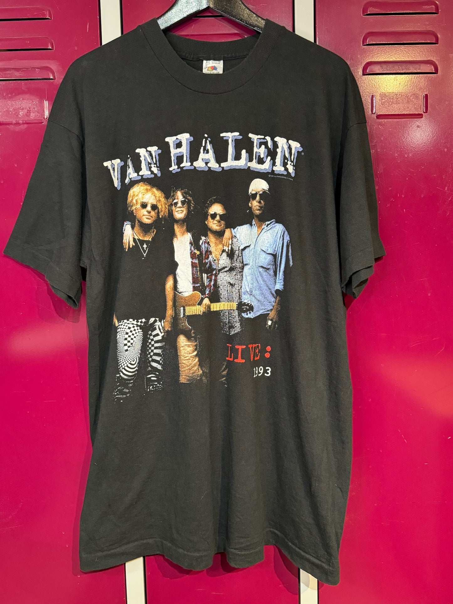 VINTAGE 1993 VAN HALEN "1993 WORDL TOUR" MUSIC BAND T-SHIRT SZ: XL
