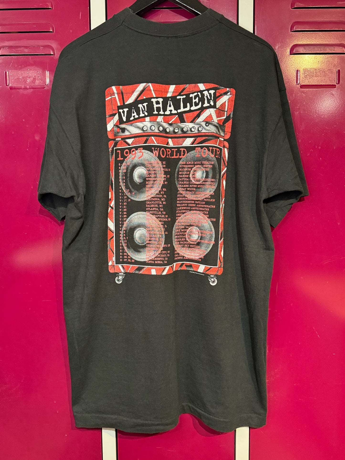 VINTAGE 1993 VAN HALEN "1993 WORDL TOUR" MUSIC BAND T-SHIRT SZ: XL