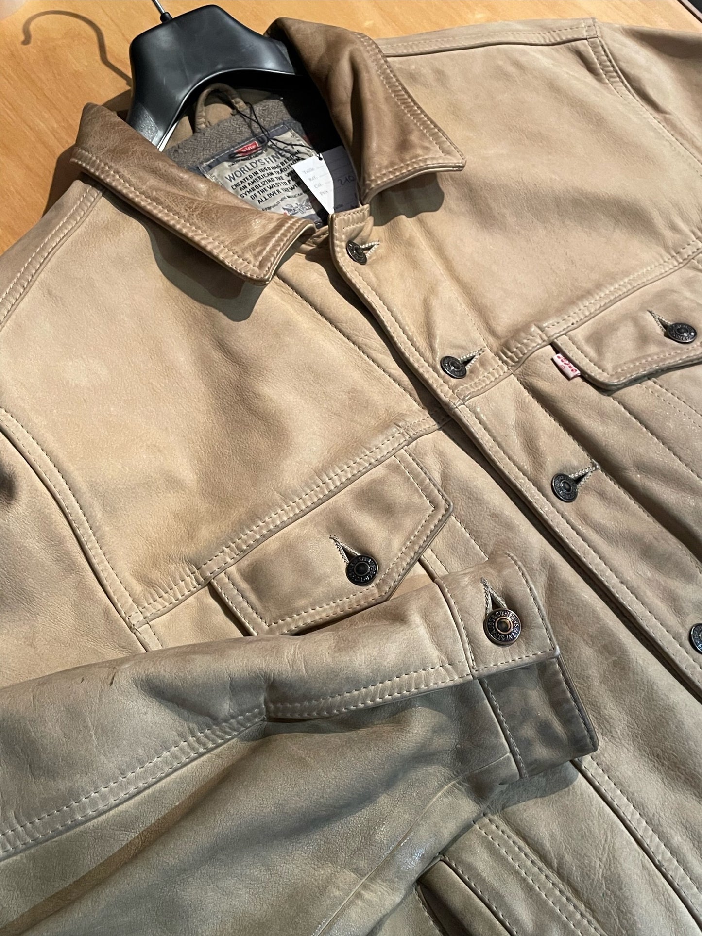 LEVI'S VINTAGE WESTERN TRUCKER LEATHER JACKET  SZ: L