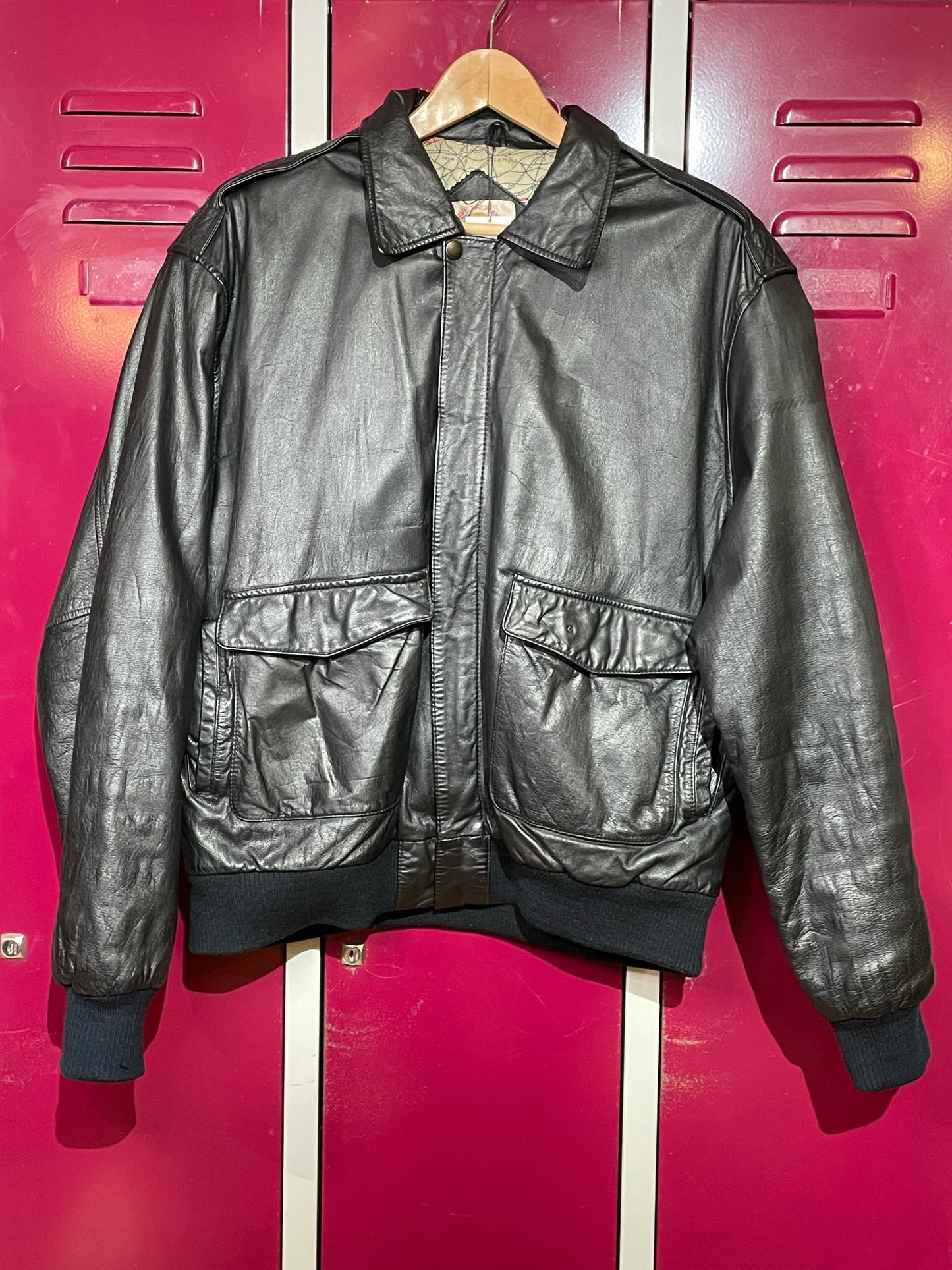 HARD ROCK CAFE VINTAGE LEATHER FLIGHT JACKET SZ: L