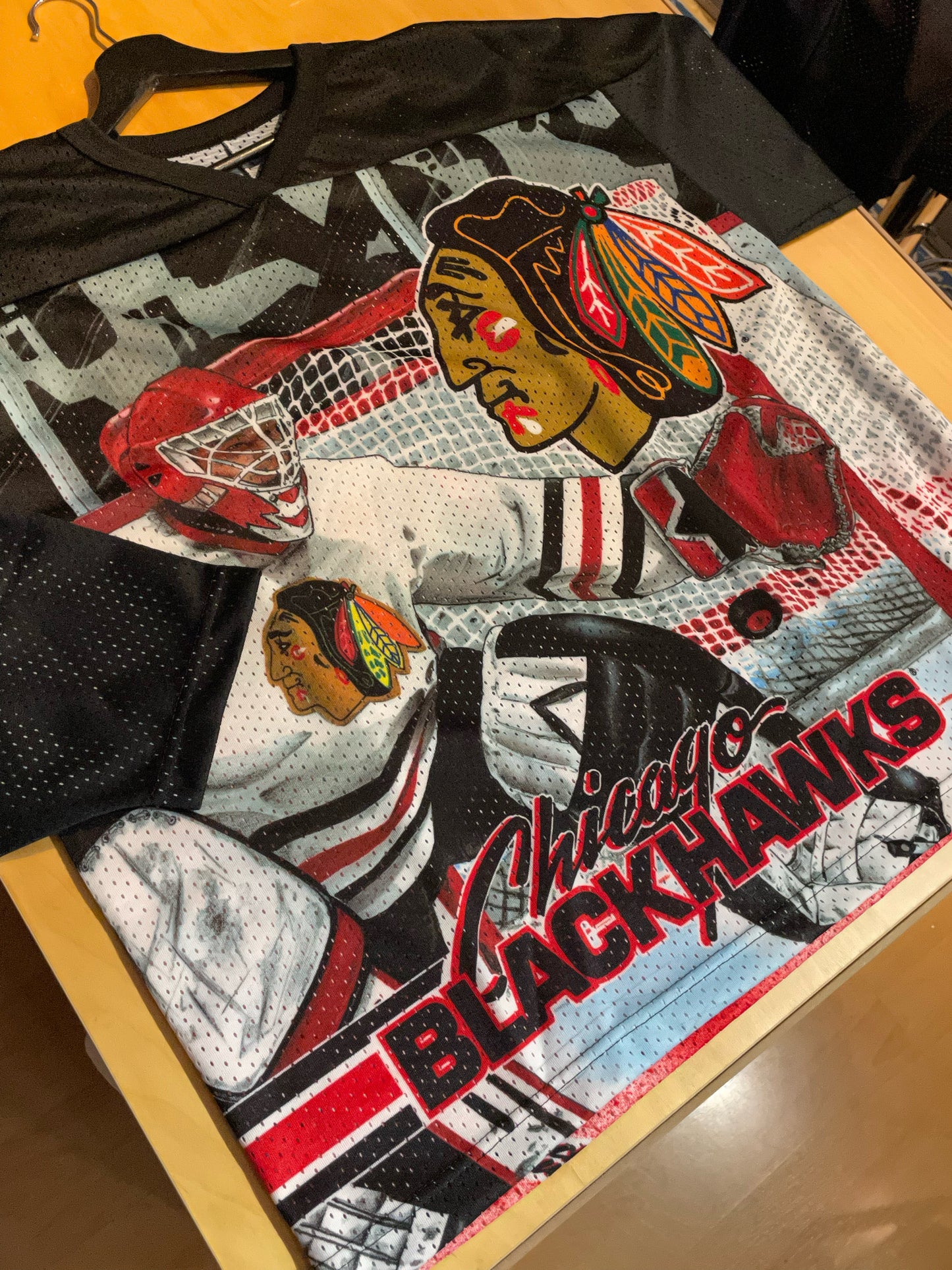 "DS" VINTAGE CCM CHICAGO BLACKHAWKS ALL OVER PRINT NHL HOCKEY JERSEY  SZ: L/XL