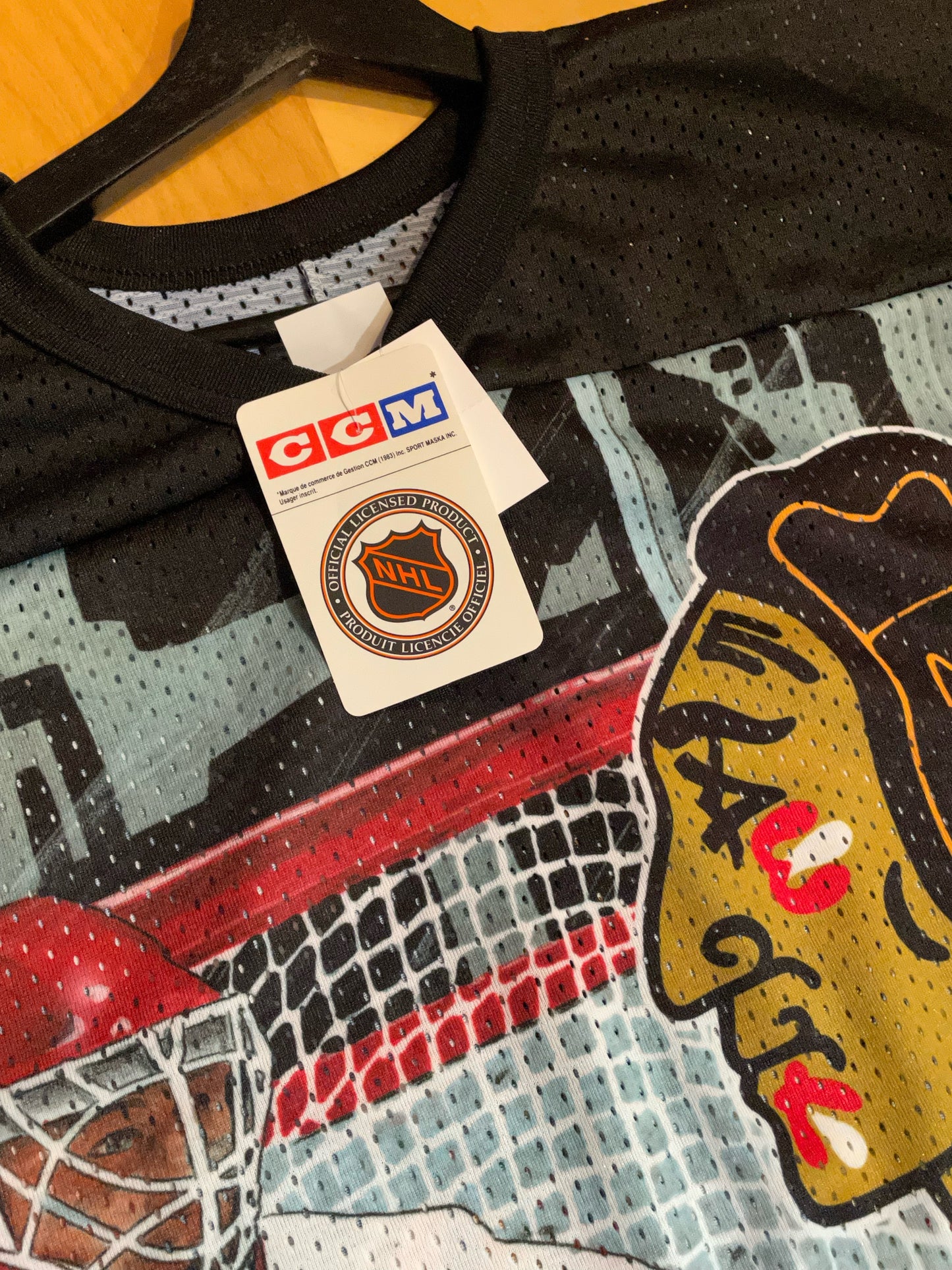 "DS" VINTAGE CCM CHICAGO BLACKHAWKS ALL OVER PRINT NHL HOCKEY JERSEY  SZ: L/XL