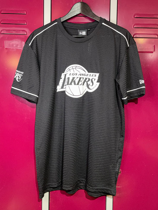 NEW ERA LOS ANGELES LAKERS NBA WARMUP SHIRT  SZ: M