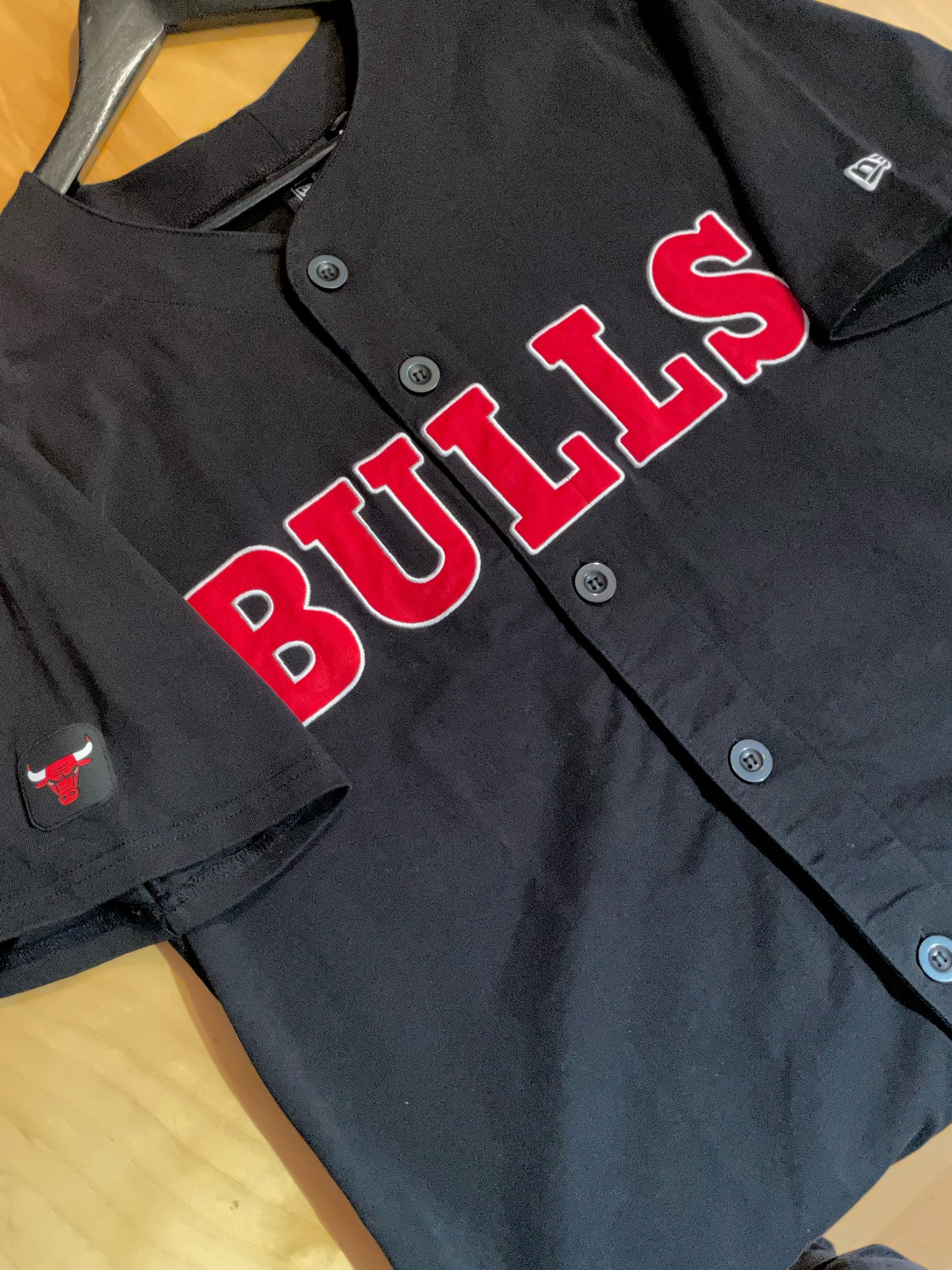 NEW ERA CHICAGO BULLS NBA BASEBALL JERSEY SZ: L