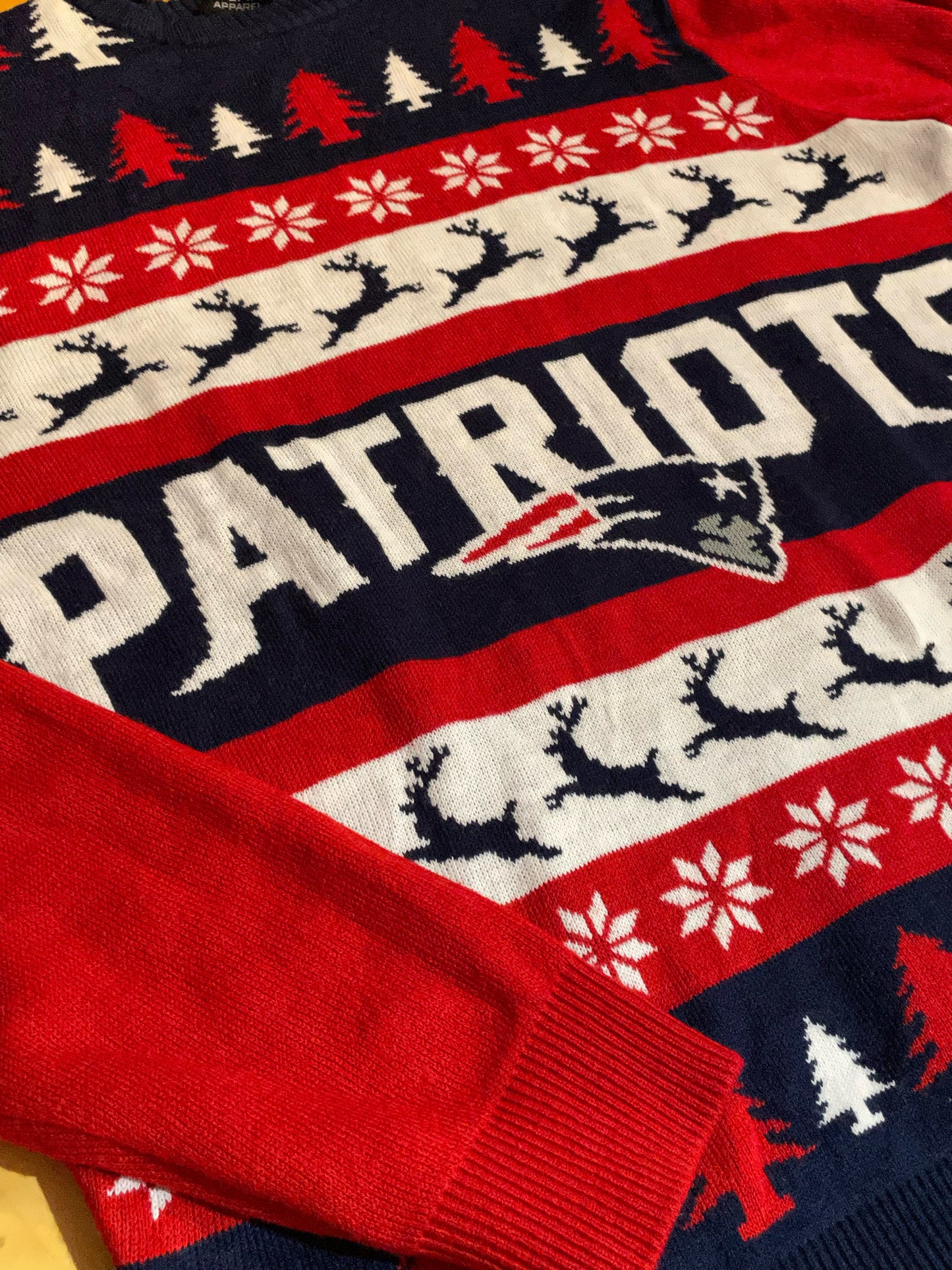 NEW ENGLAND PATRIOTS NFL UGLY CHRISTMAS PULLOVER SWEAT SZ: L