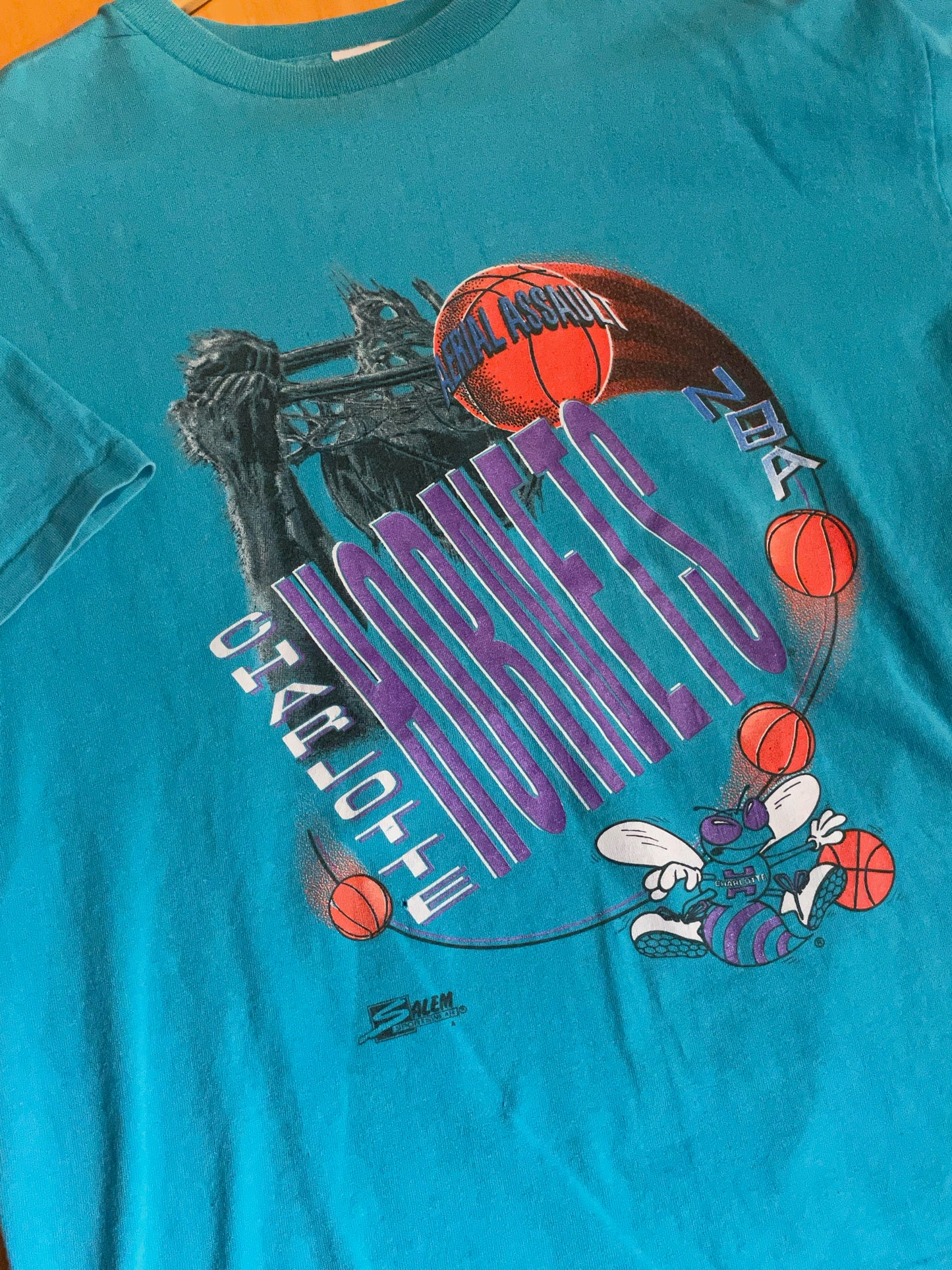 "KIDS" VINTAGE SALEM CHARLOTTE HORNETS NBA BASKETBALL T-SHIRT SZ: 14-16 = XS/S