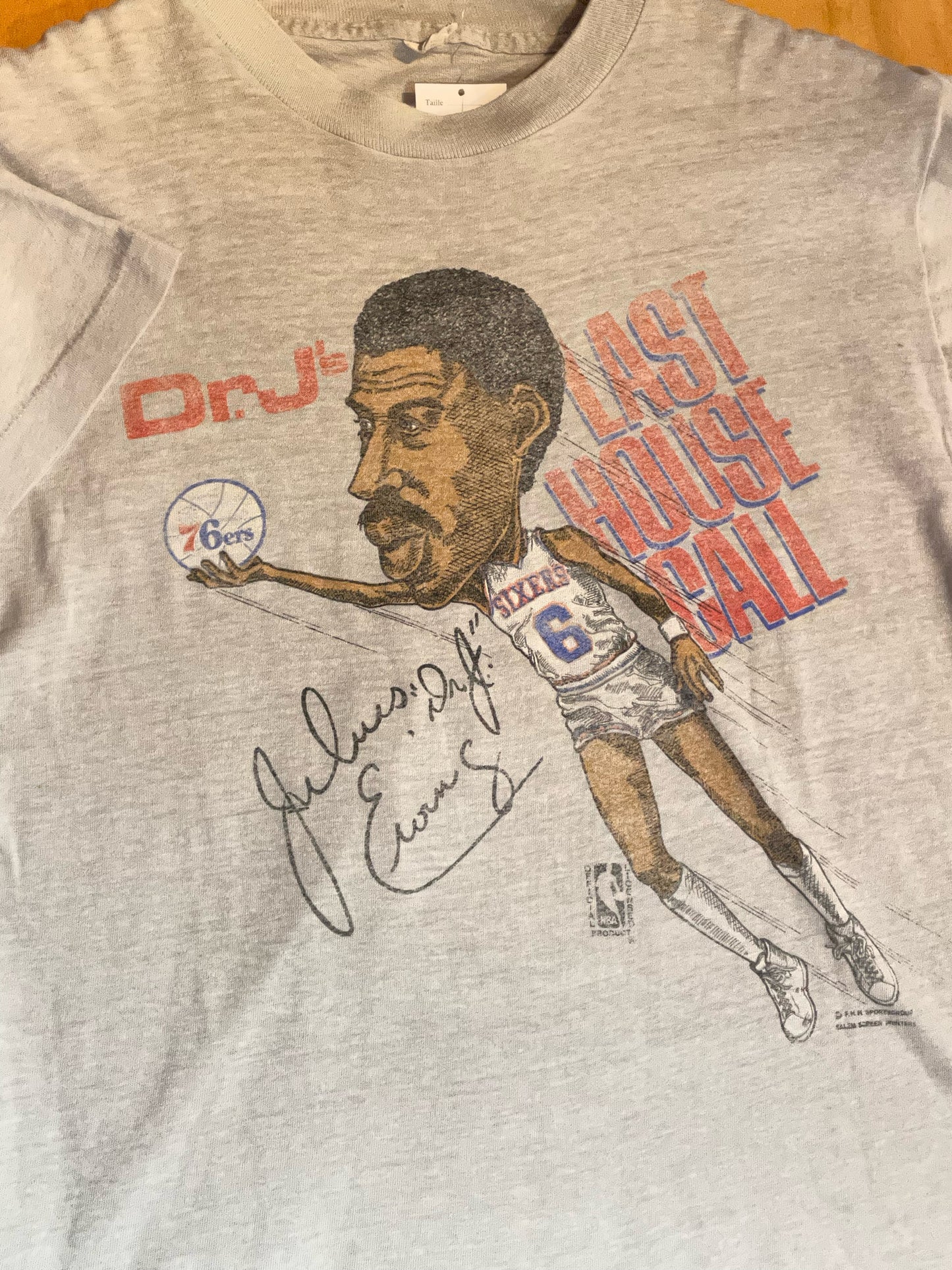 VINTAGE JULIUS ERVING DR.J'S LAST HOUSE CALL LARGE SIXERS 76ERS BASKETBALL T-SHIRT SZ: S