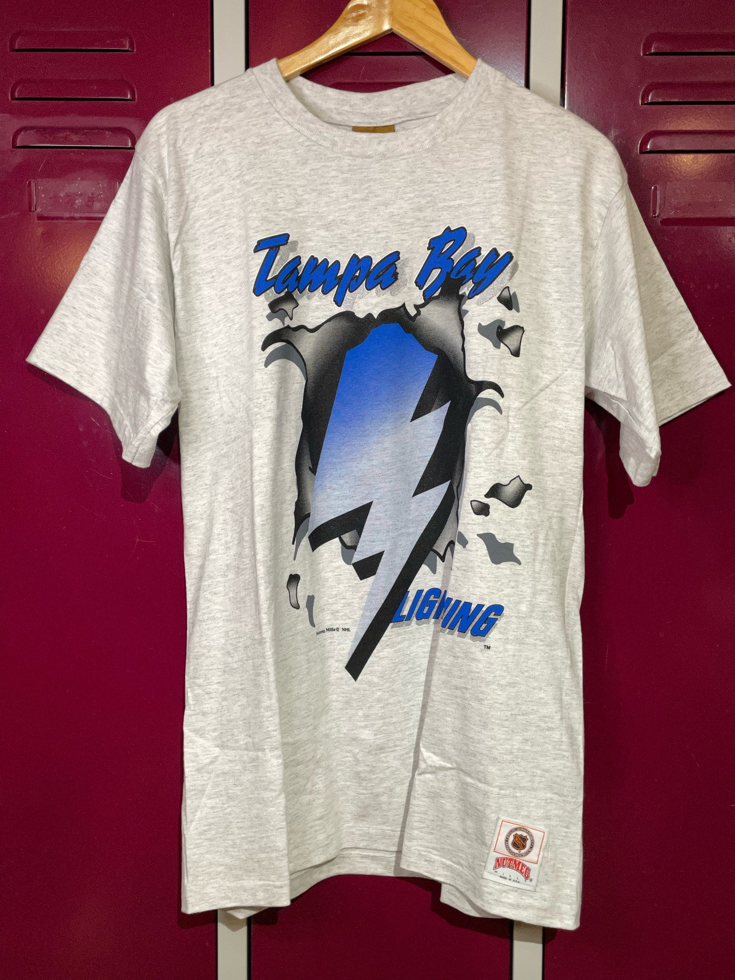 "DS" VINTAGE 90S NUTMEG MILLS TAMPA BAY LIGHTNING T-SHIRT  SZ: VARIOUS SIZES