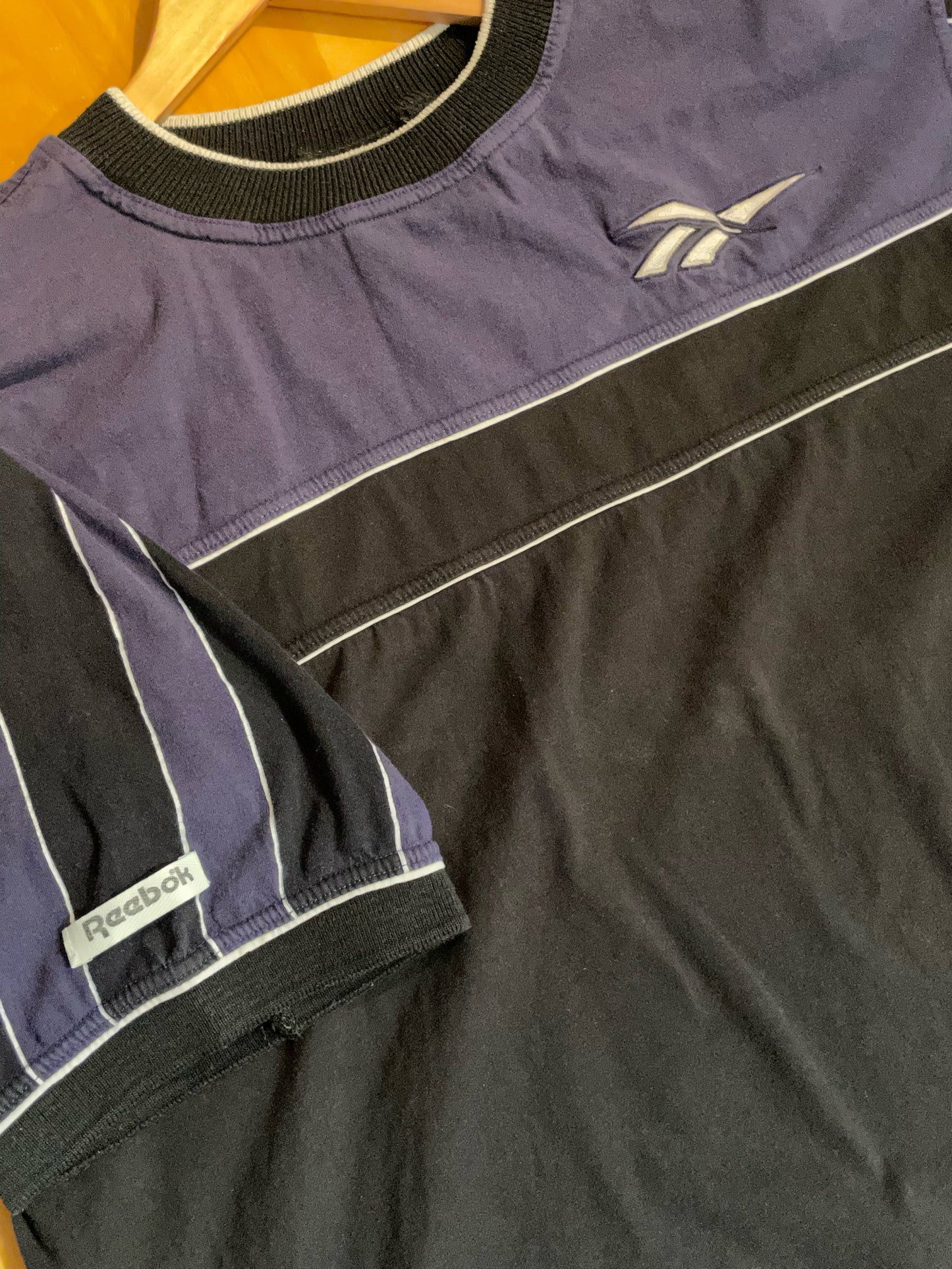 VINTAGE 90S REEBOK BASKETBALL T-SHIRT SZ: M
