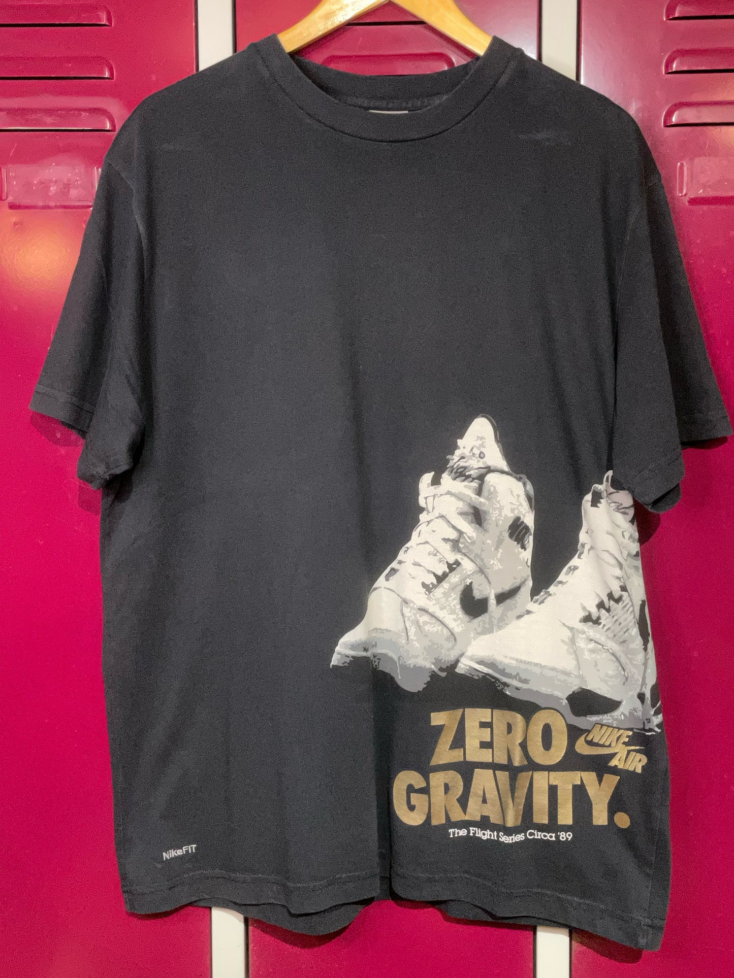 NIKE AIR ZERO GRAVITY BASKETBALL T-SHIRT SZ: L
