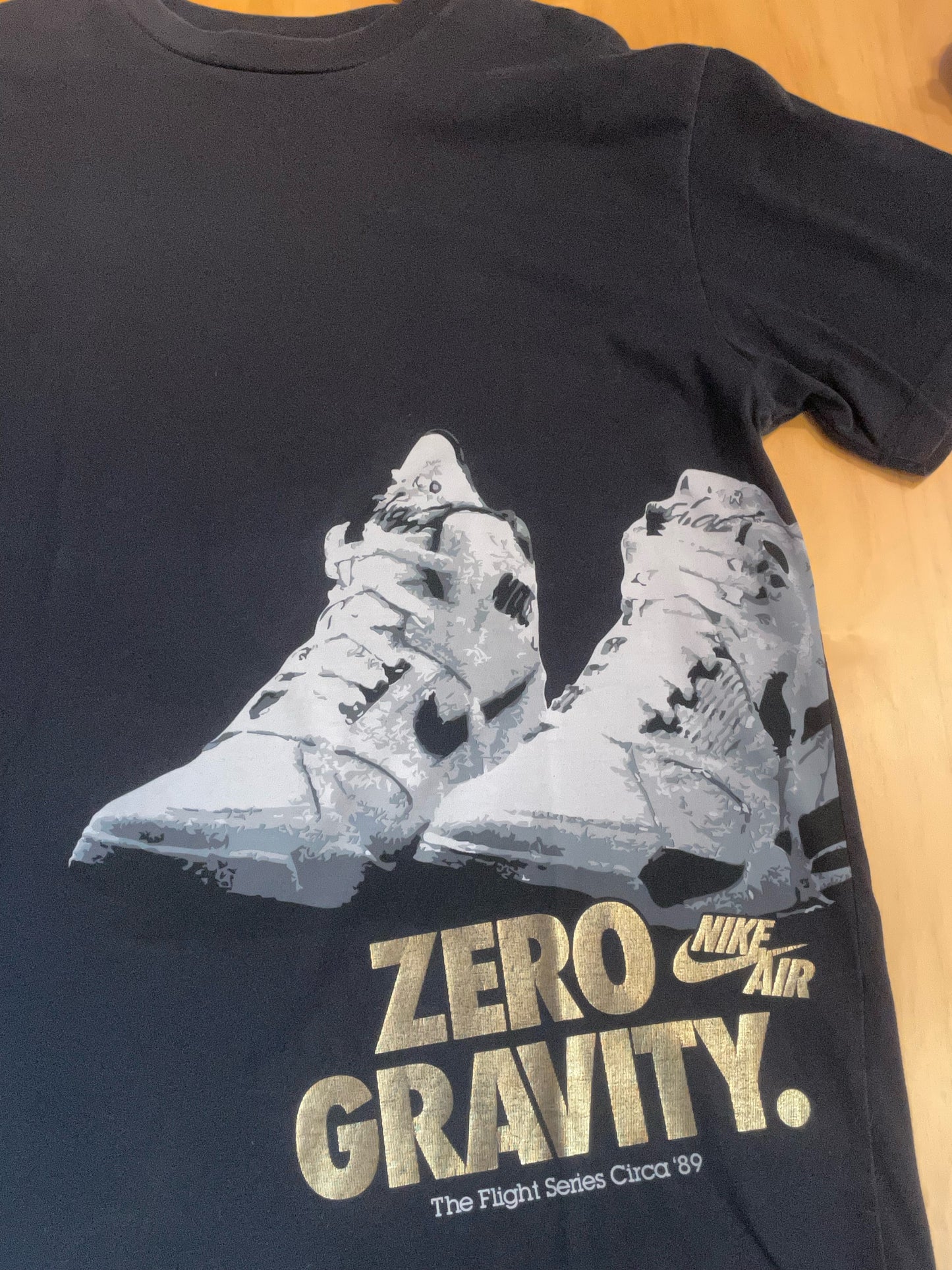 NIKE AIR ZERO GRAVITY BASKETBALL T-SHIRT SZ: L