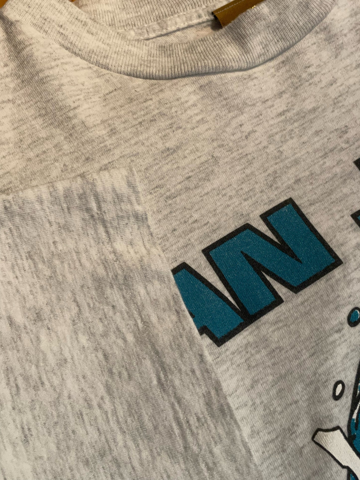 VINTAGE 90S NUTMEG SAN JOSE SHARKS NHL T-SHIRT SZ: L