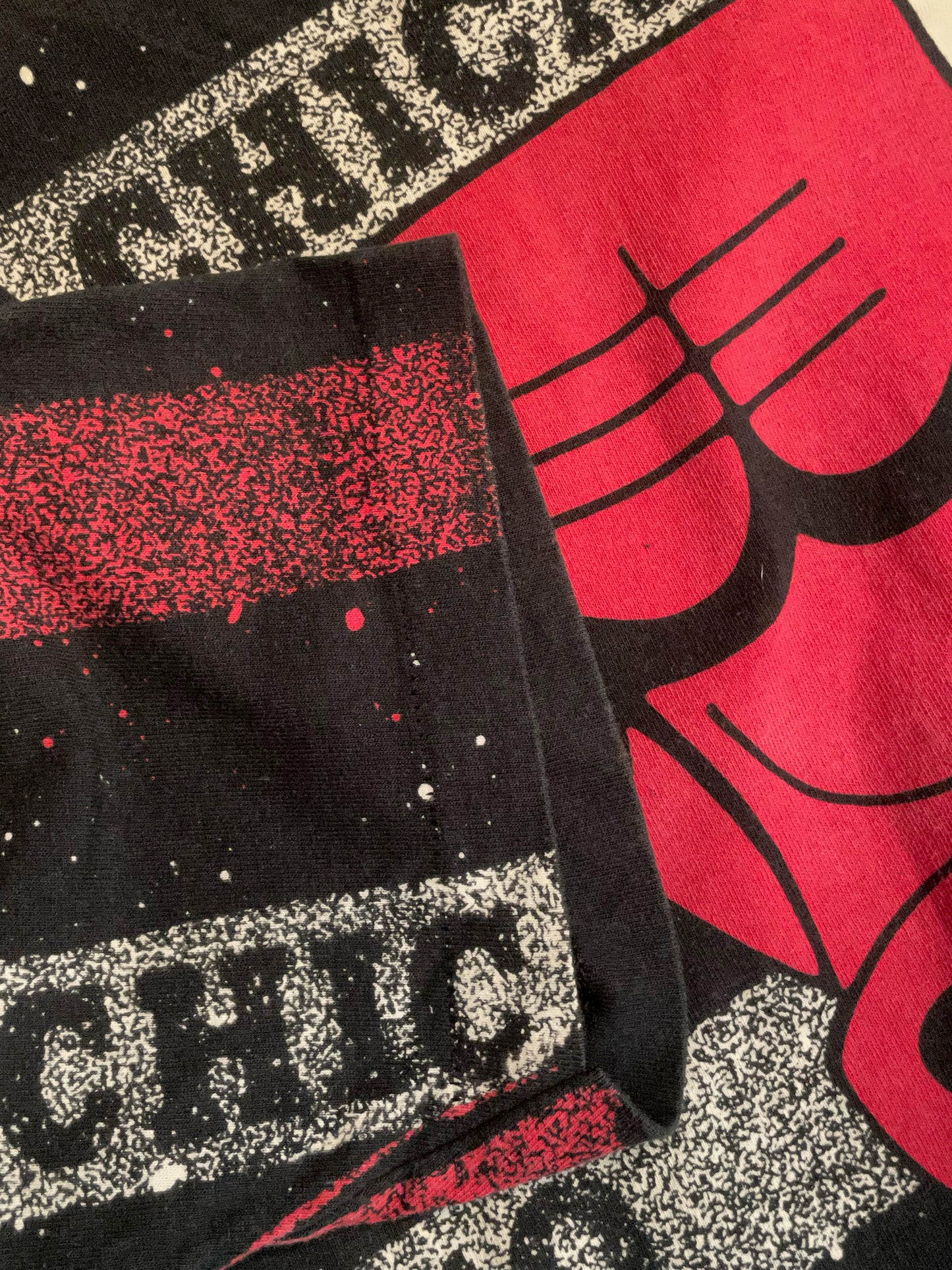 VINTAGE 90S SALEM SPORTWEAR CHICAGO BULLS NBA T-SHIRT SZ: L