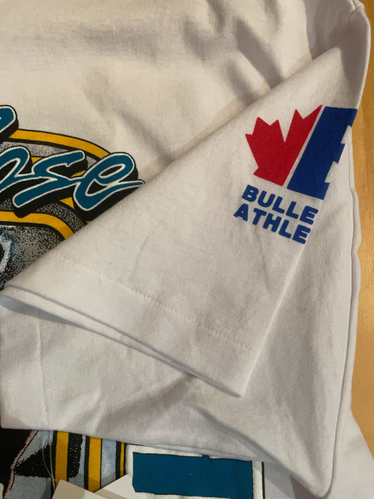 "DS" VINTAGE 1992 BULLETIN ATHLETIC SAN JOSE SHARKS NHL T-SHIRT SZ: ONE SIZE