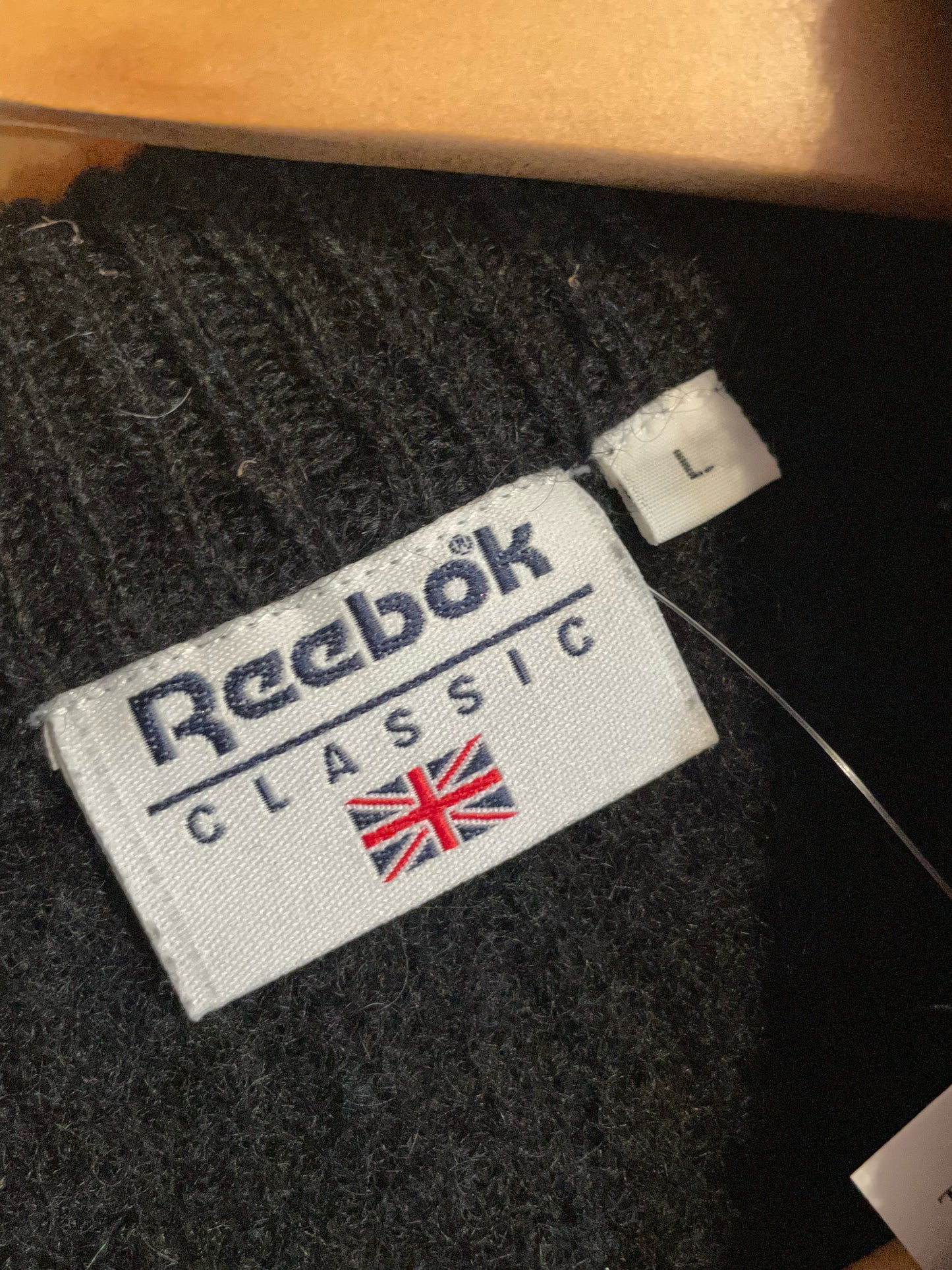 "KIDS/WOMEN" VINTAGE REEBOK CLASSIC PULLOVER SWEATSHIRT SZ: L